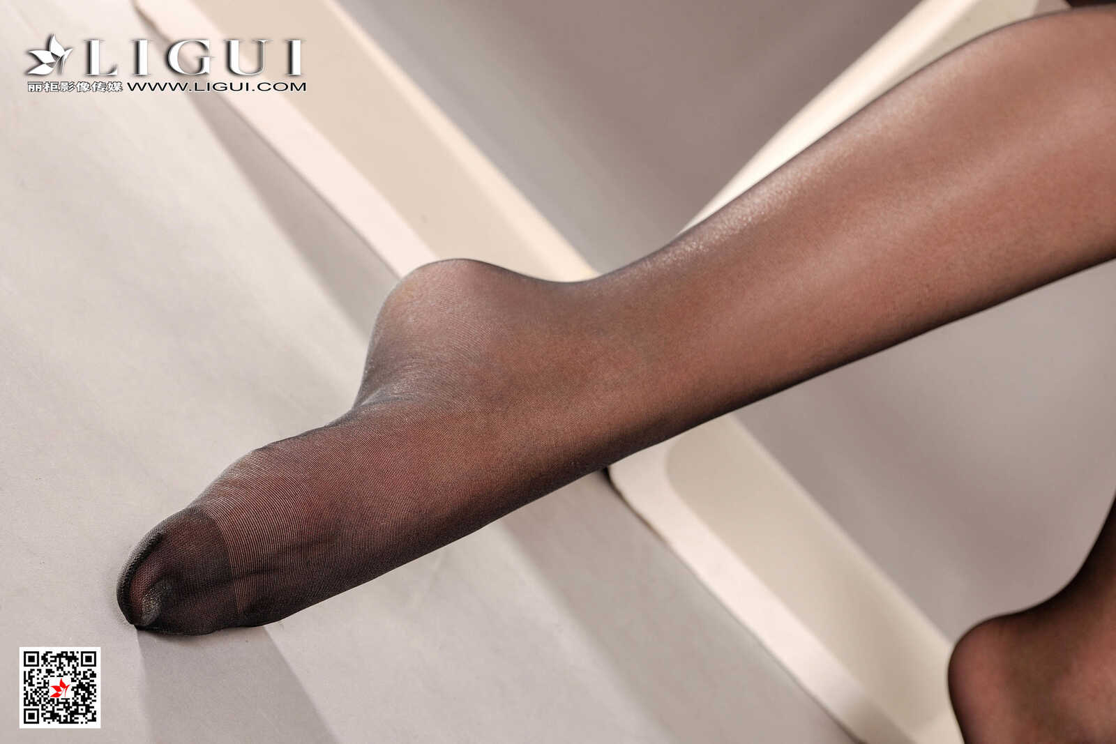 Model 晓琪《黑色蕾丝》 [丽柜Ligui] 网络丽人 写真第8张