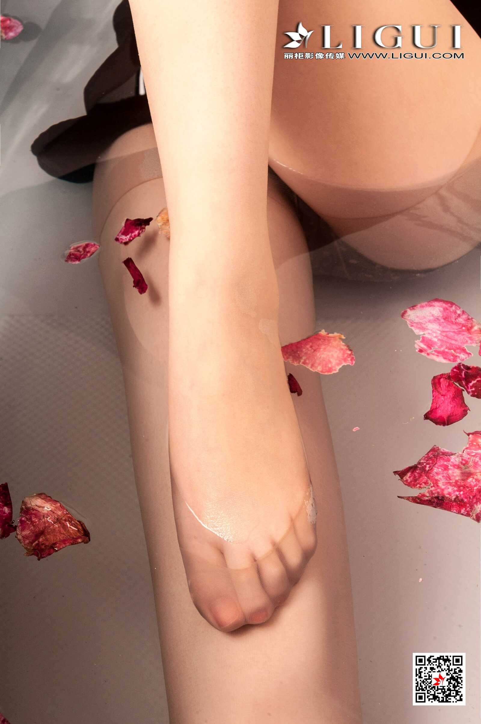 Model 璐璐《浴缸迷情》 [丽柜Ligui] 写真集第4张