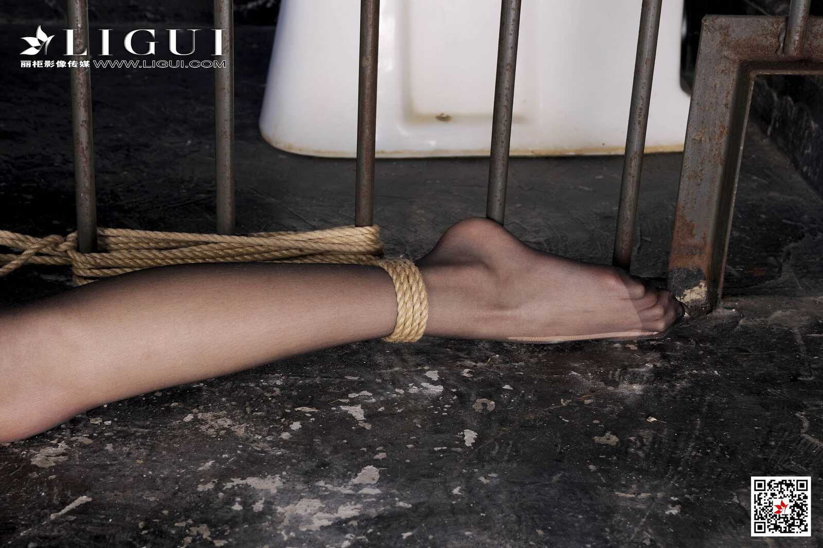 Model 桃子《黑丝空姐捆绑绳艺》 [丽柜美束Ligui第7张