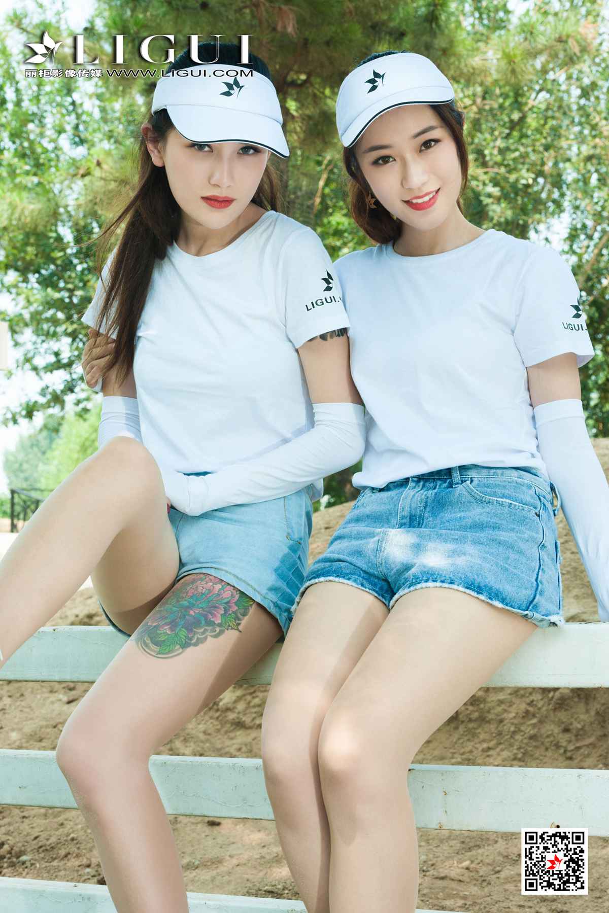 [Ligui丽柜]网络丽人 2020.11.08 Model 甜甜&amp;安娜第1张