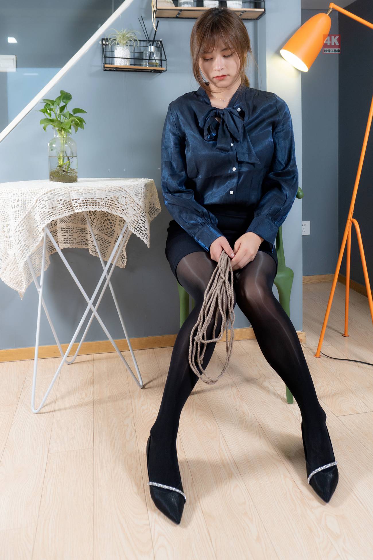 [Ligui丽柜]网络丽人 2021.06.22 Model《黑秘书 ro 白秘第23张