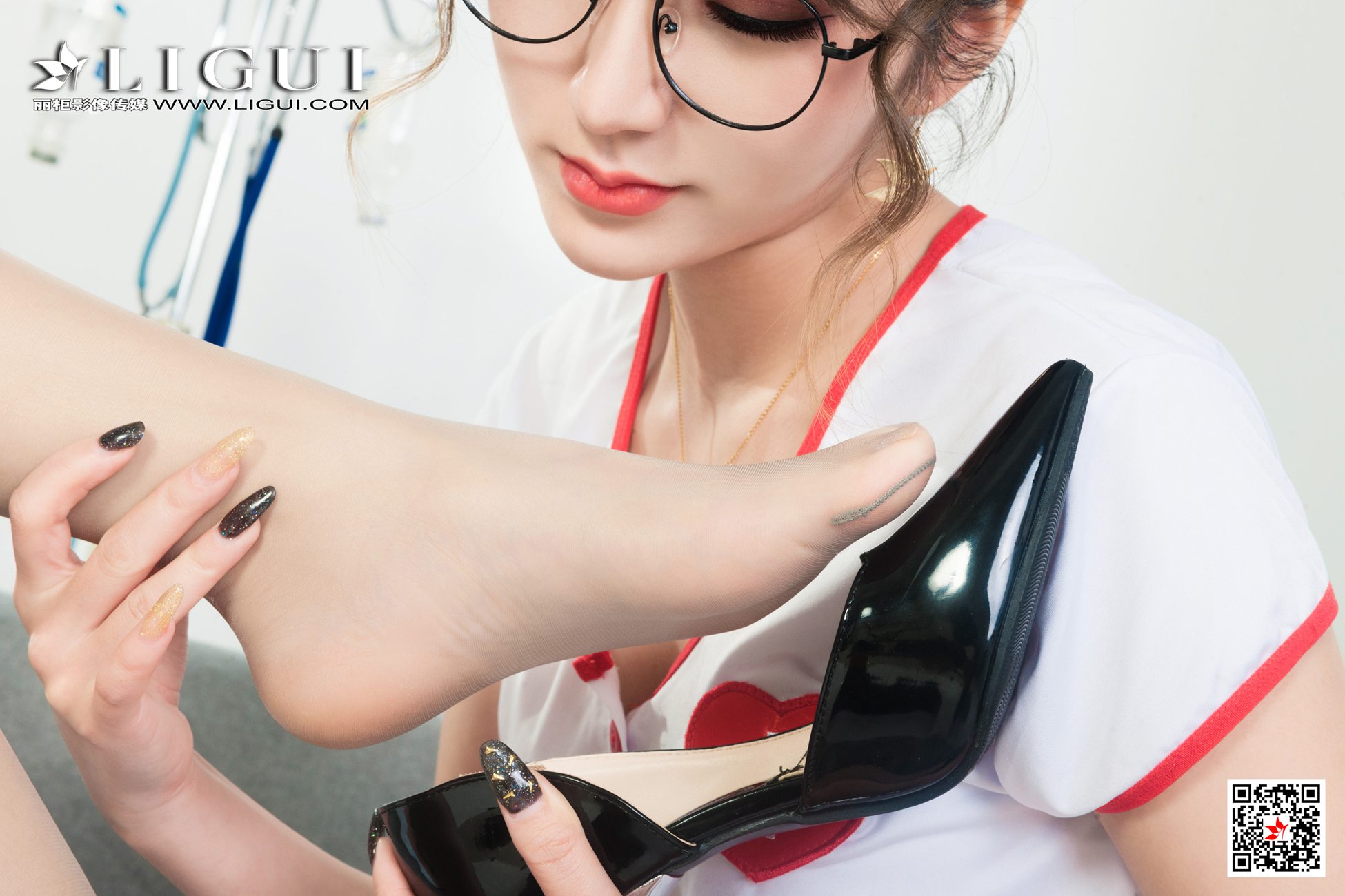 [Ligui丽柜]网络丽人 2021.06.25 Model《双生花-医护情第2张