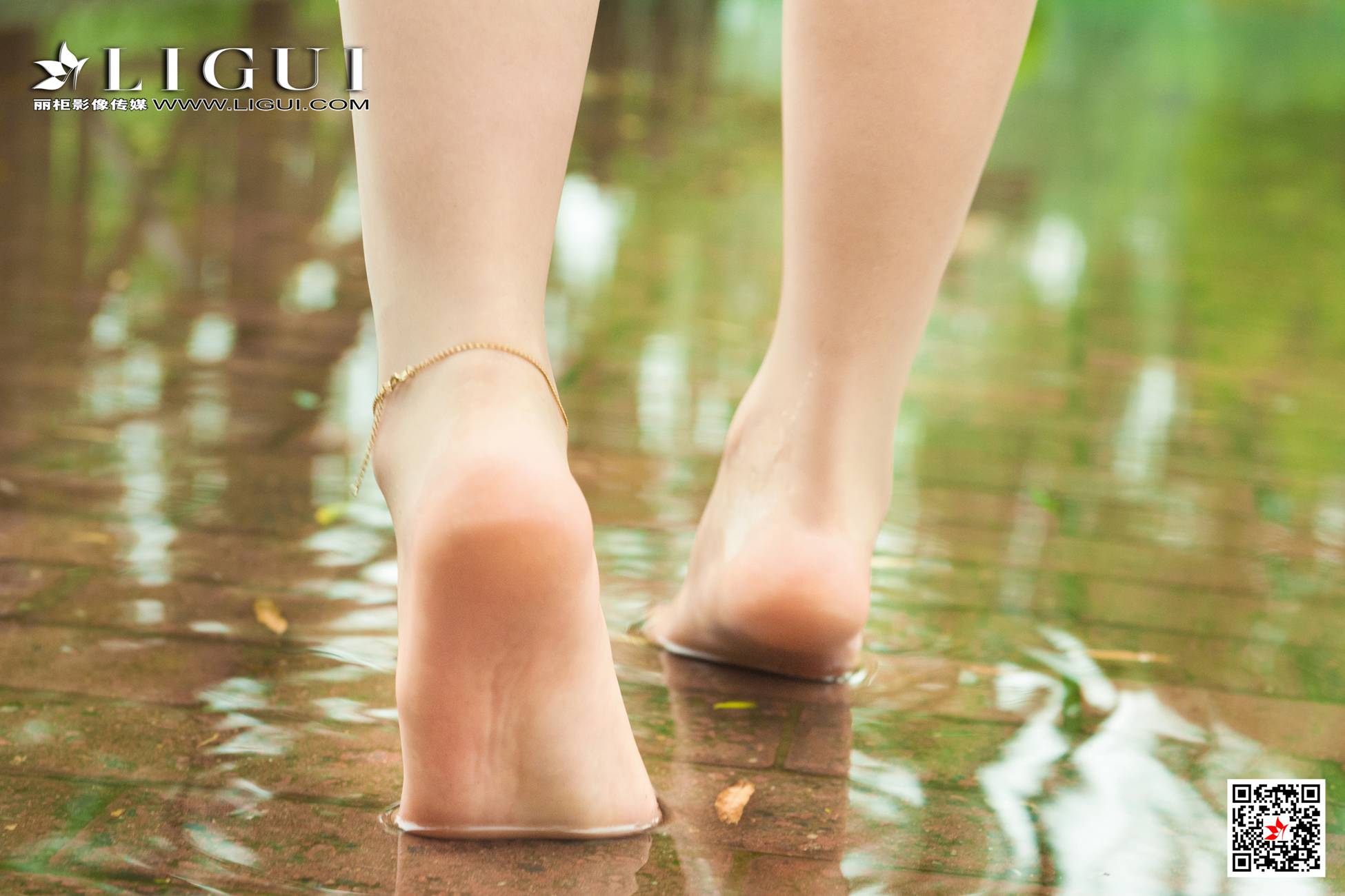 [Ligui丽柜]网络丽人 2021.07.12 Model《雨中漫步》小第9张