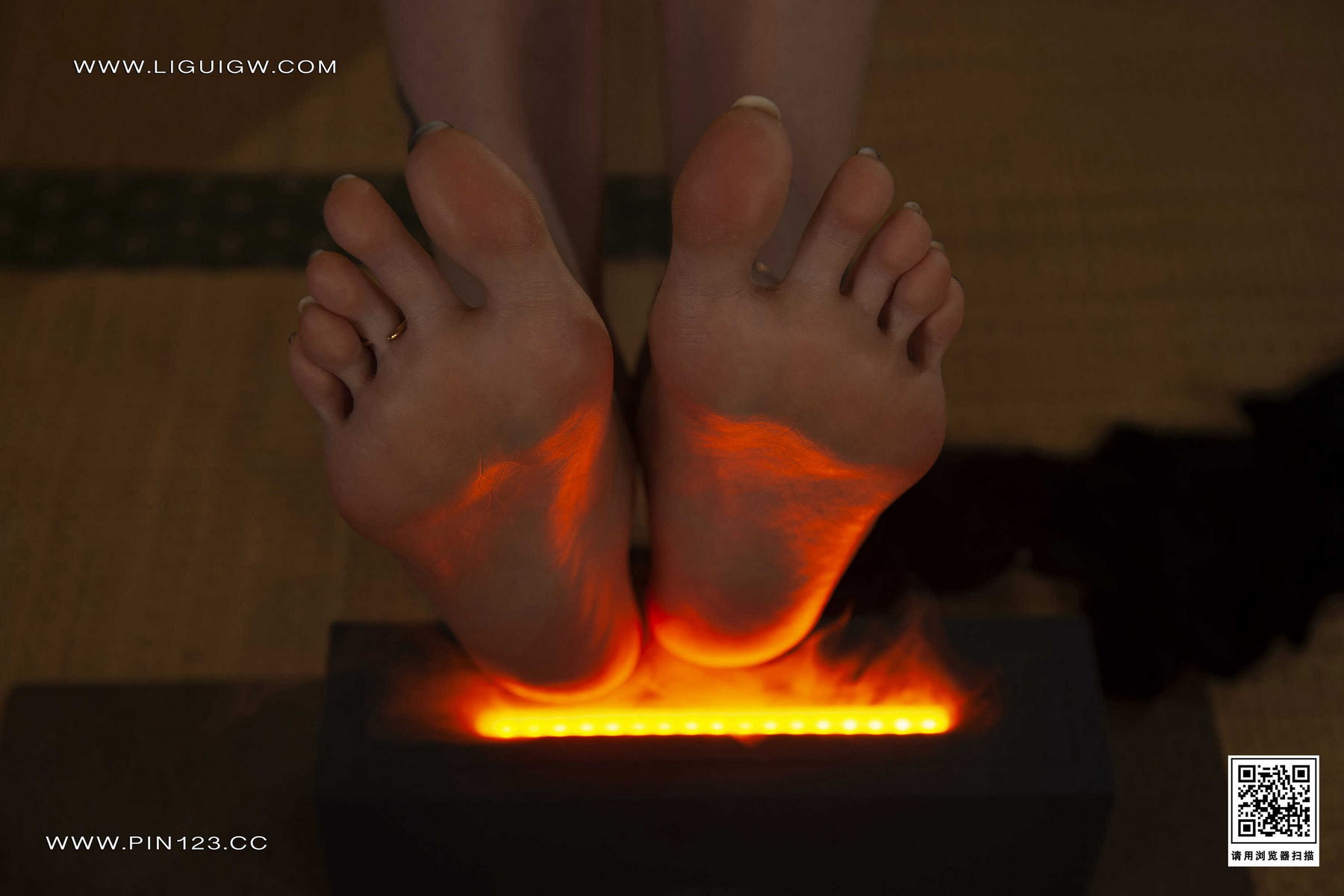 [Ligui丽柜] 2023.11.27《唇享欲足》甜甜第11张