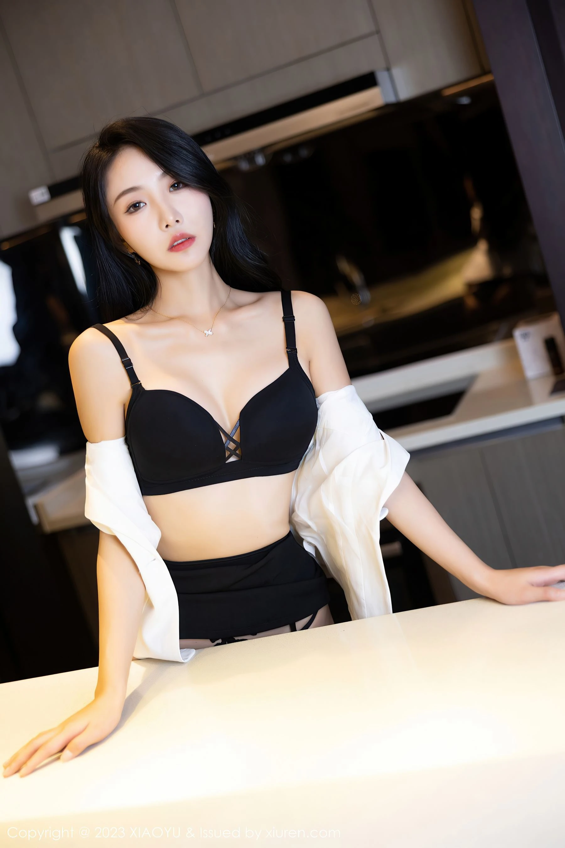 语画界 VOL.971 苏苏阿 黑丝短裙第3张