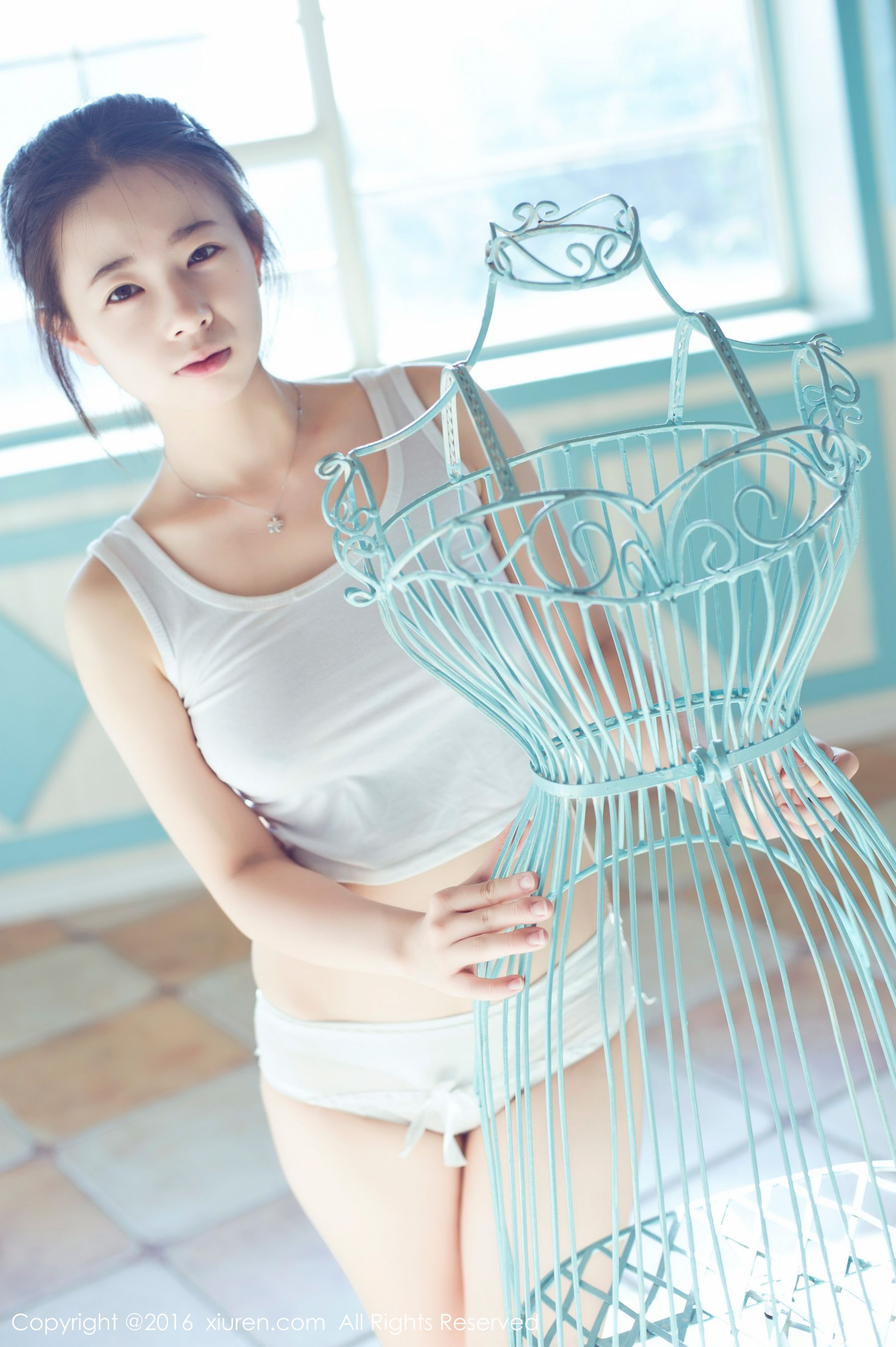  草莓zz/吴允芝《日系死库水、日本高中出操服、小裤裤小背心》 秀人网 No.616第13张