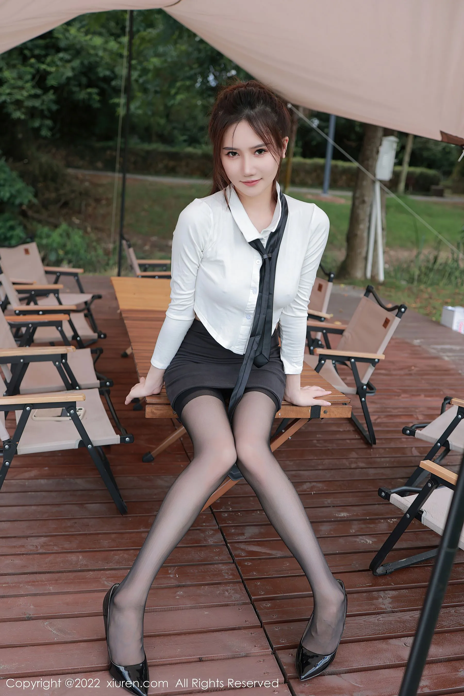 秀人网 No.5703 古月小同学 黑丝白T第5张