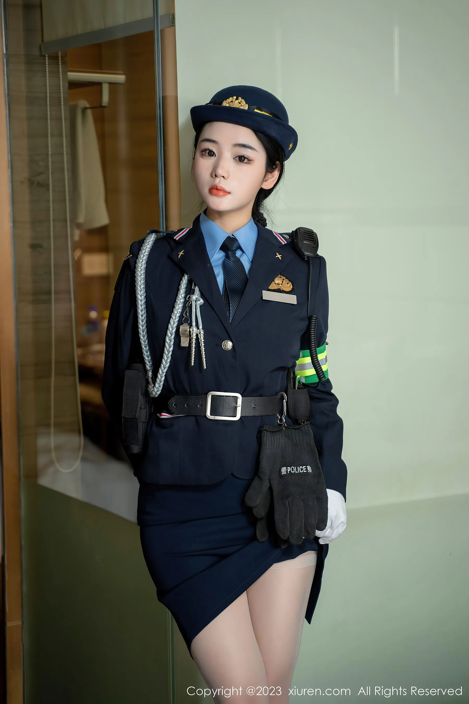 秀人网 No.6497 汐汐爱吃草莓第22张