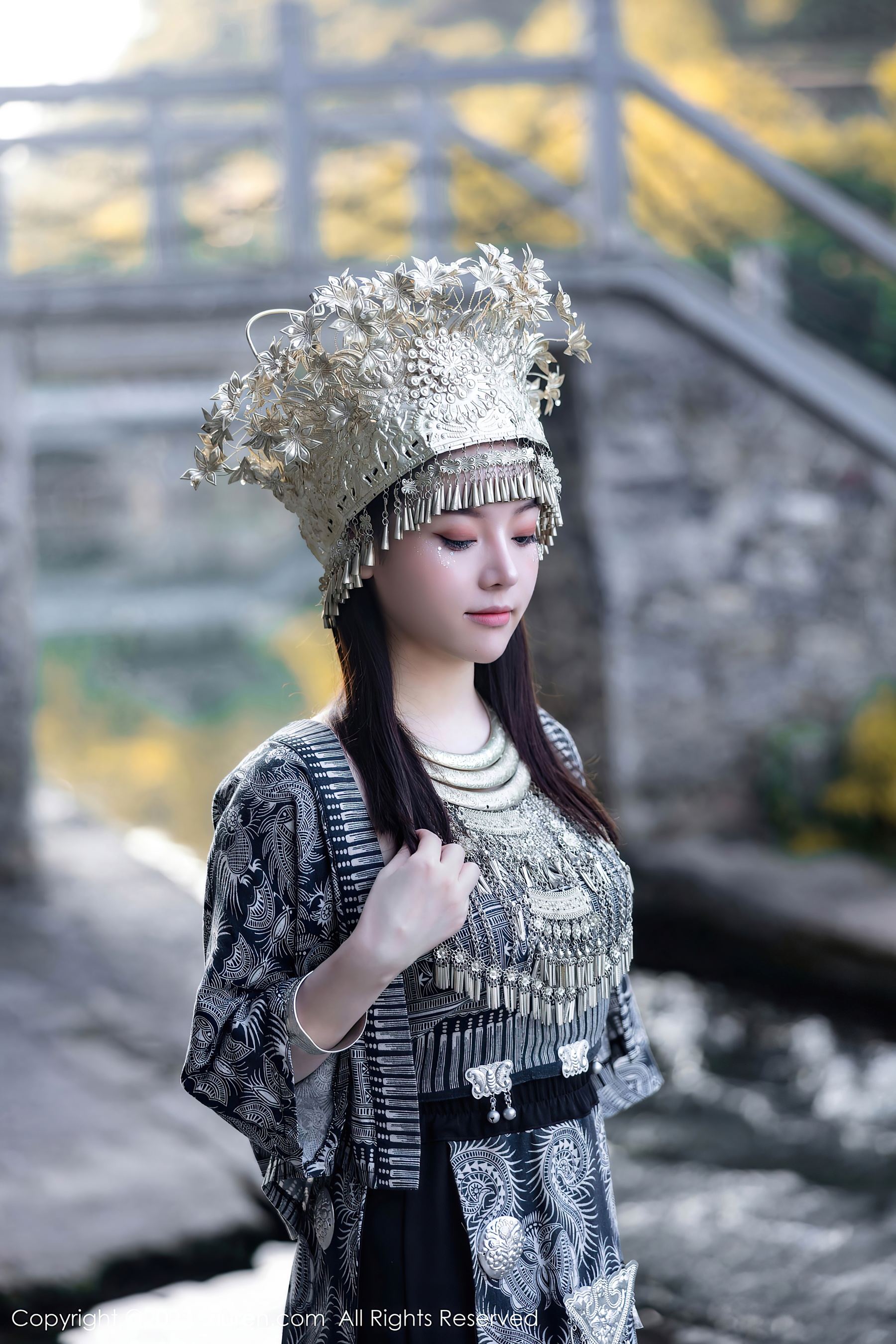  XiuRen 秀人 No.7448 豆瓣酱 苗族服饰第21张