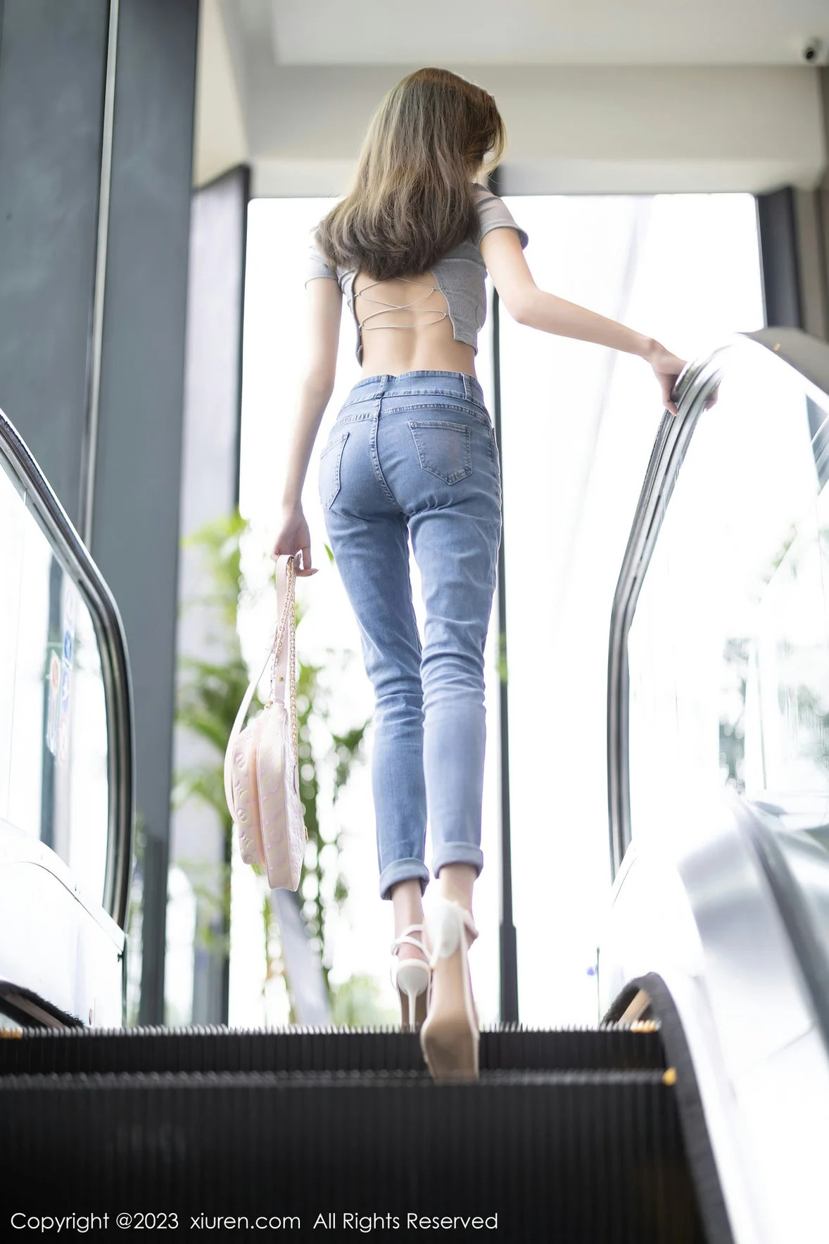  XiuRen 秀人 No.6941 程程程- 白色丝袜性感写真 [84P]第2张