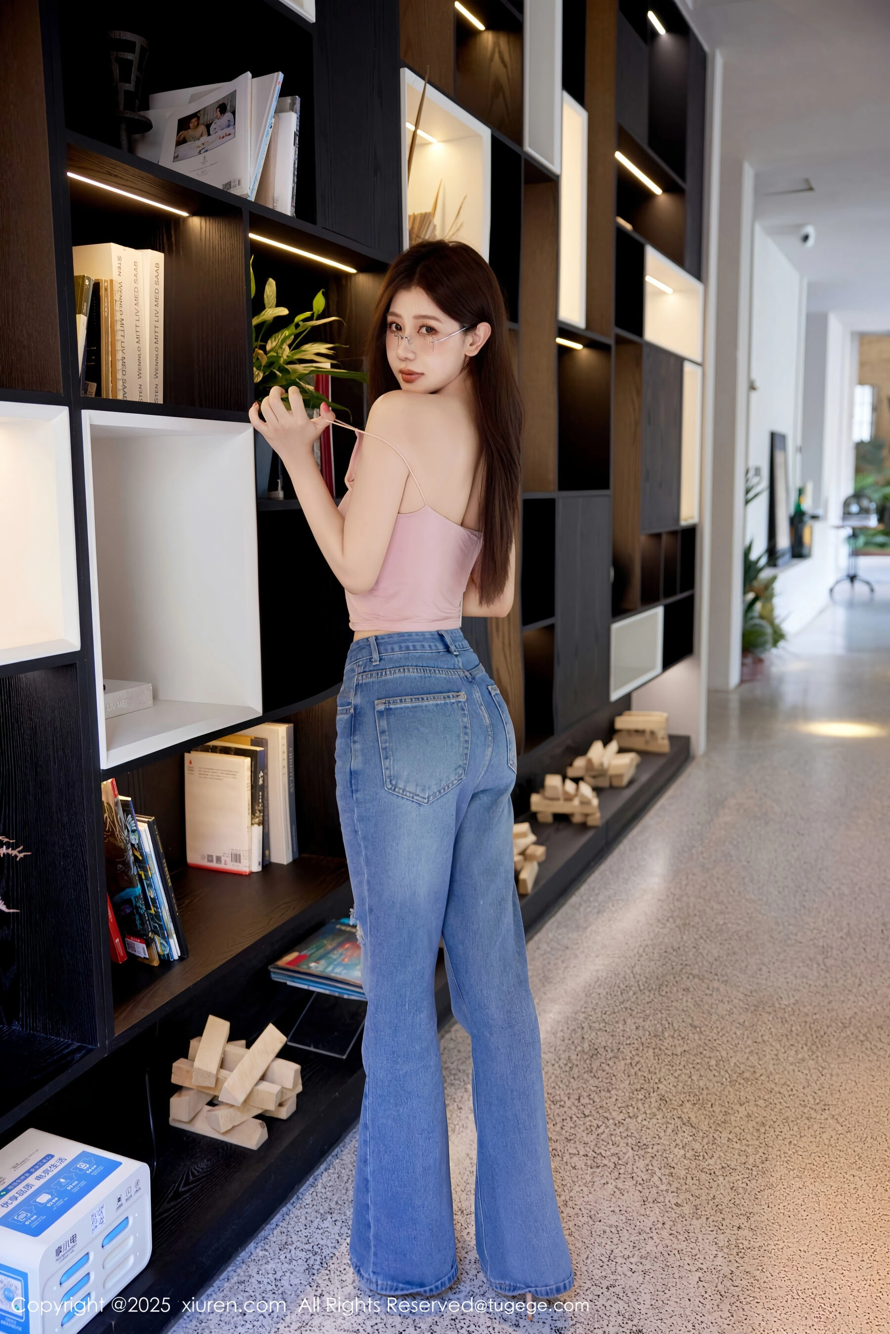  秀人网 尹甜甜sunny Vol.10983 [83P]第4张