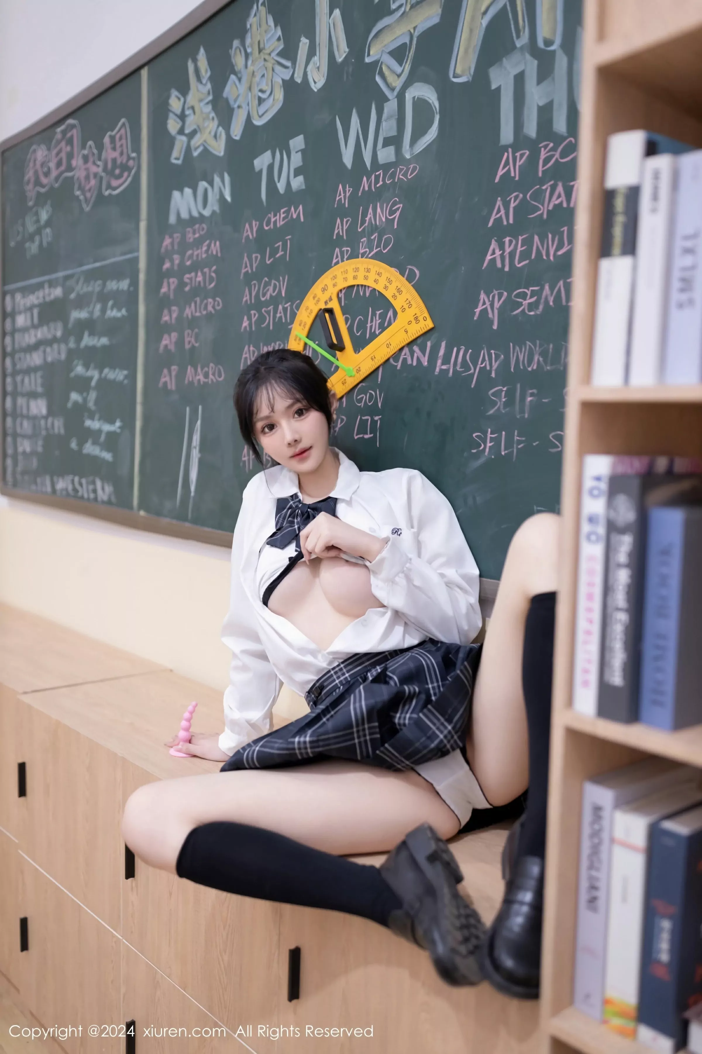  XiuRen 秀人 No.8058 幼幼 [80P]第3张