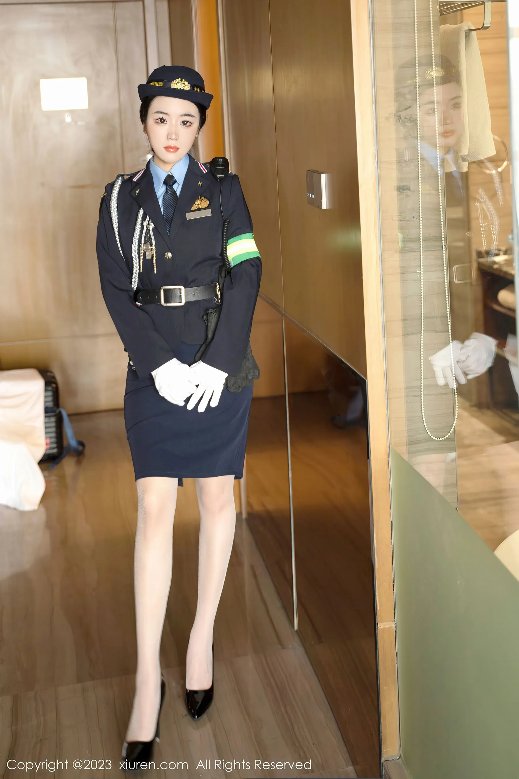 秀人网 No.6497 汐汐爱吃草莓第17张