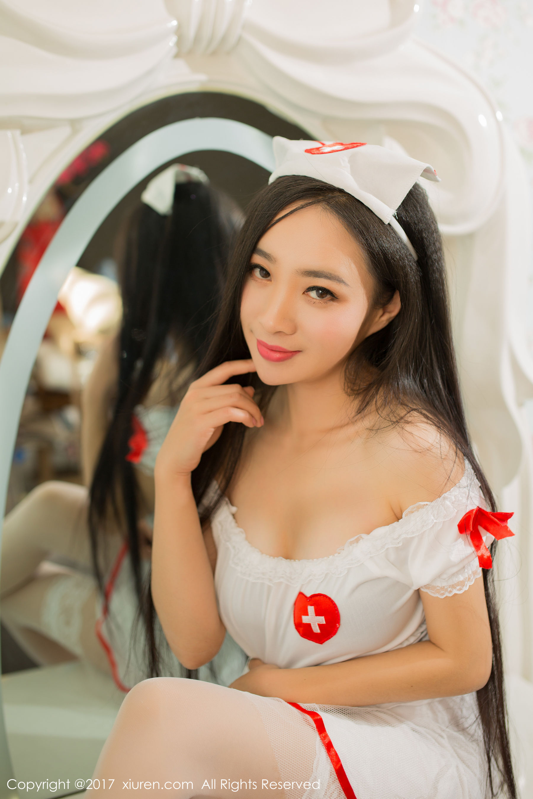  艾儿521《黑丝兔女郎+性感护士制服》 秀人 NO.877第14张