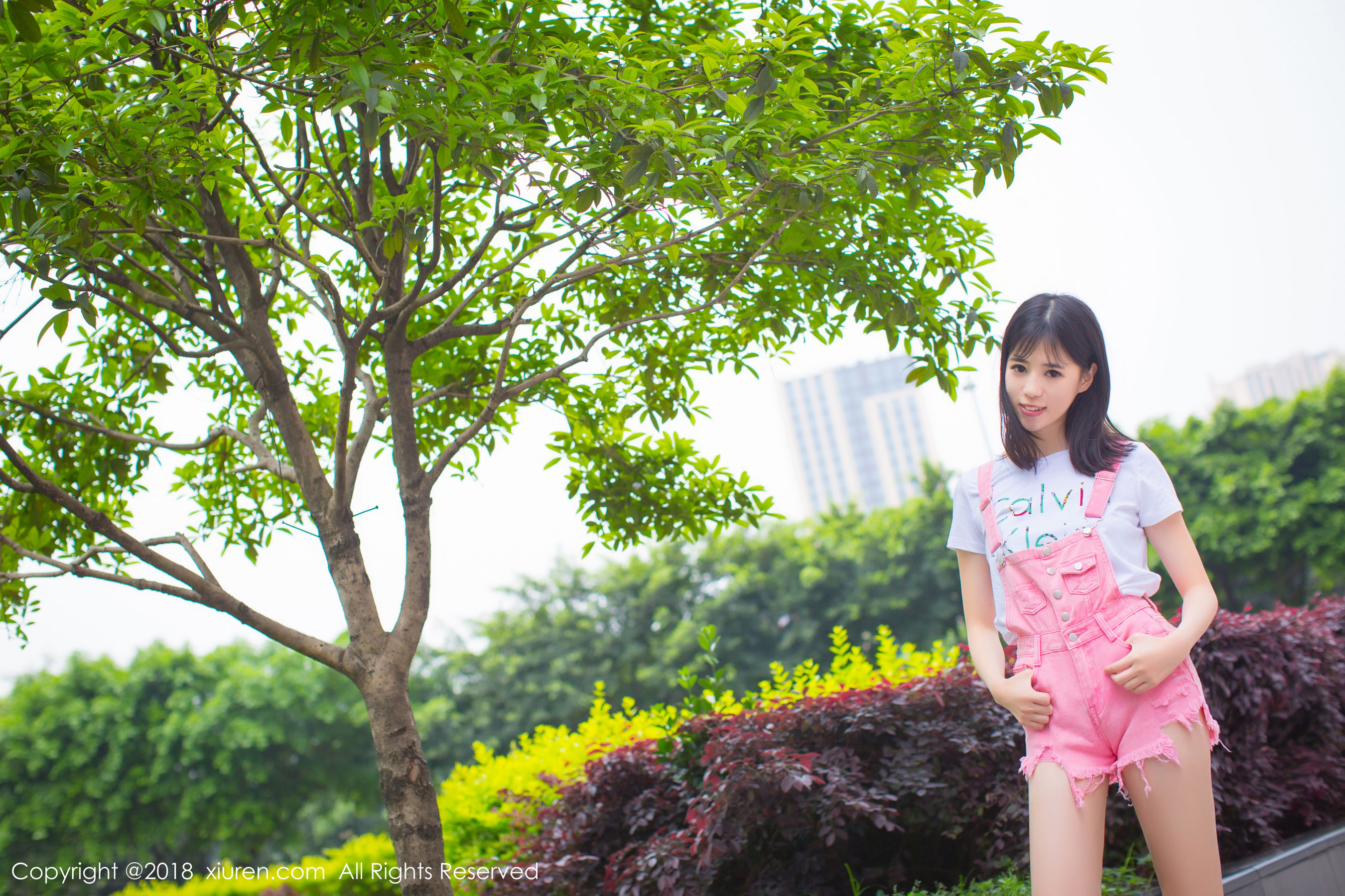  模特艾栗栗栗栗栗栗吖《清新美腿外拍与私房内衣魅惑》 XiuRen 秀人网 No.1026第4张