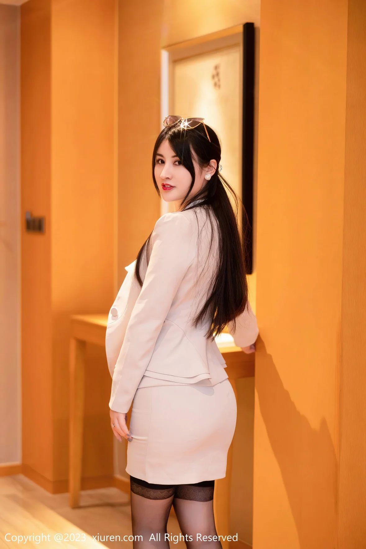  XiuRen 秀人 No.6879 诗诗kiki 魅惑黑丝性感写真 [80P]第5张