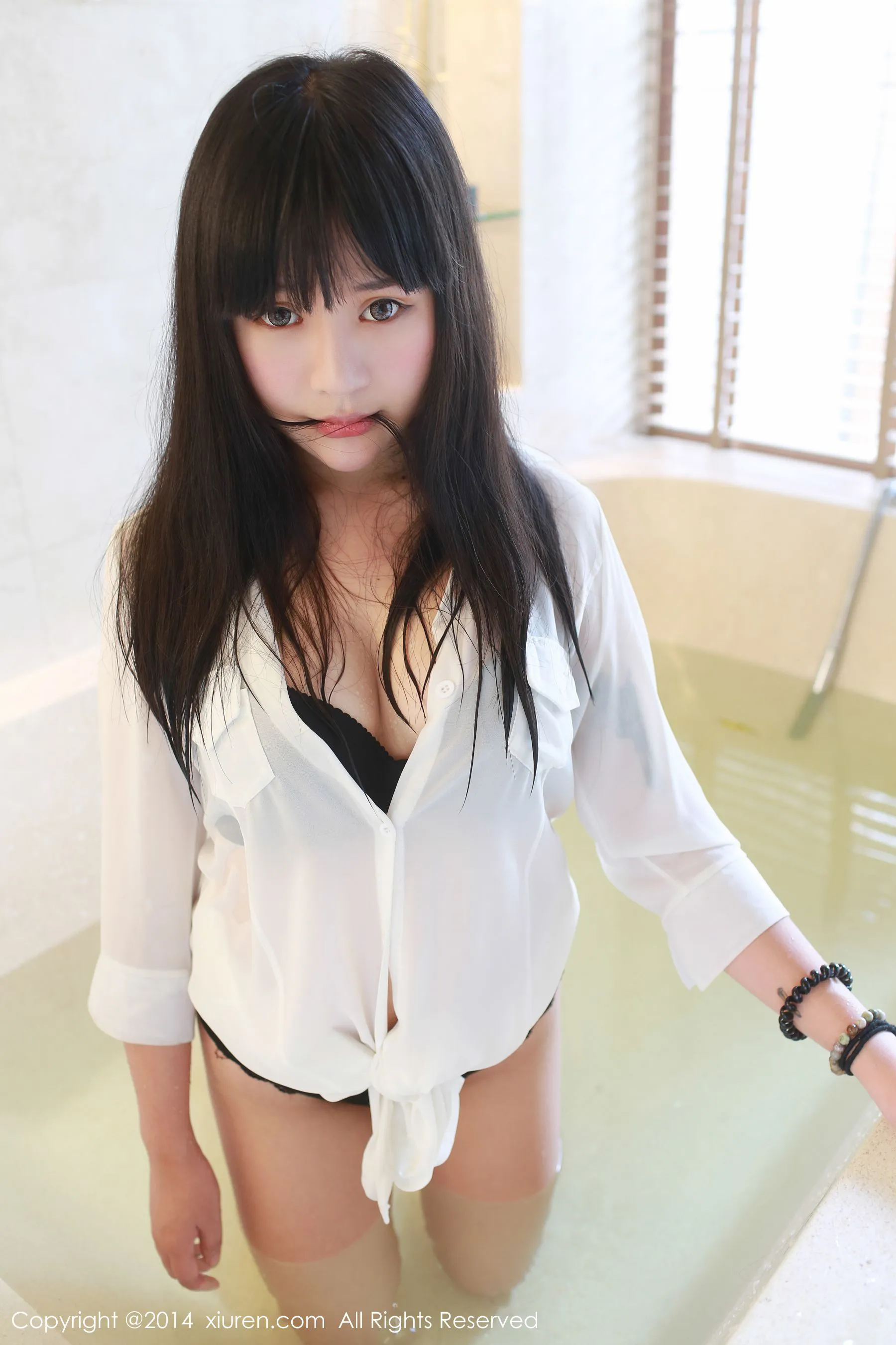  八宝icey《三亚旅拍+泰国旅拍》合辑 秀人网 No.215第22张