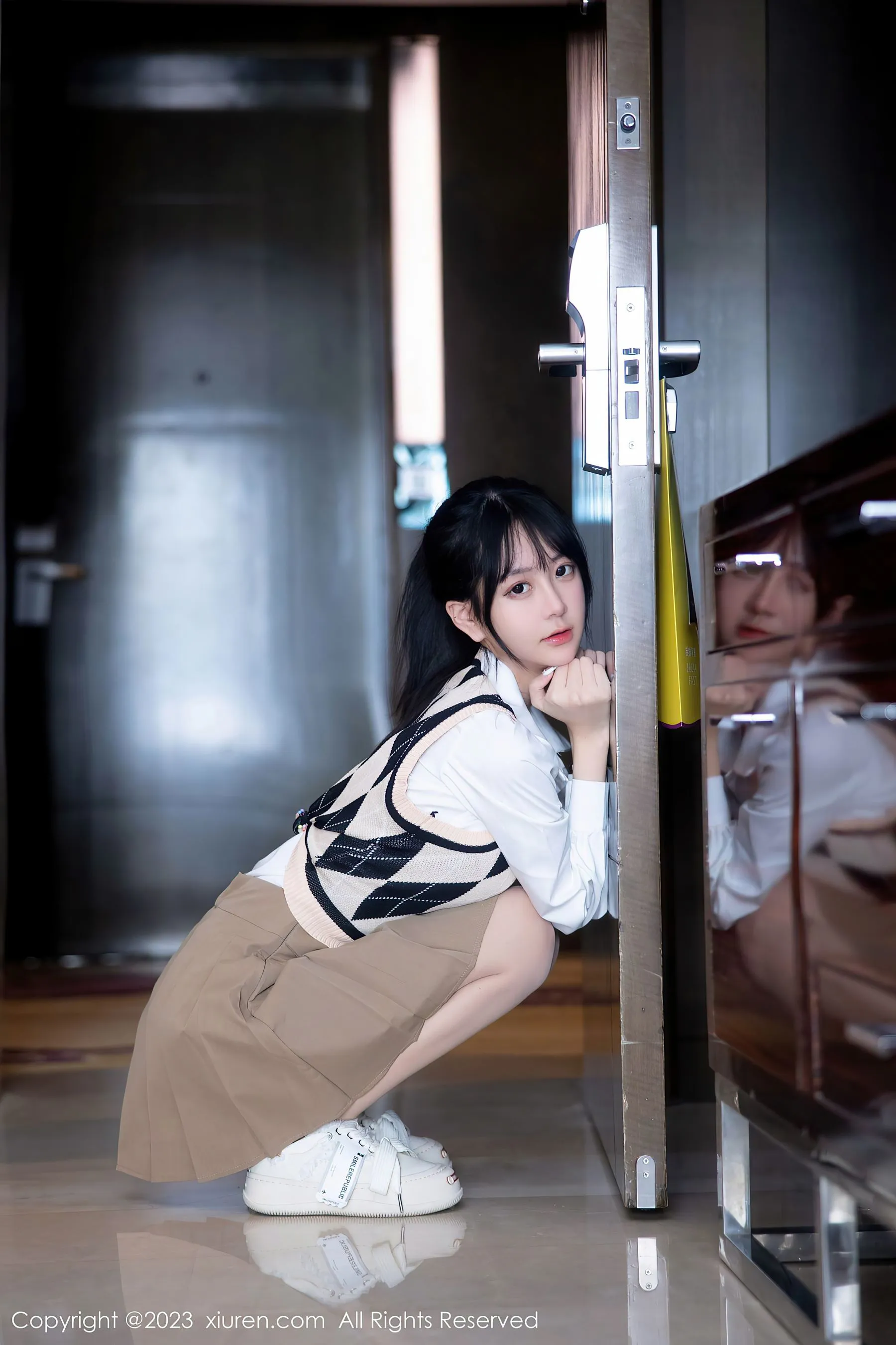  秀人网 No.6329 谢小蒽 短裙美腿第28张