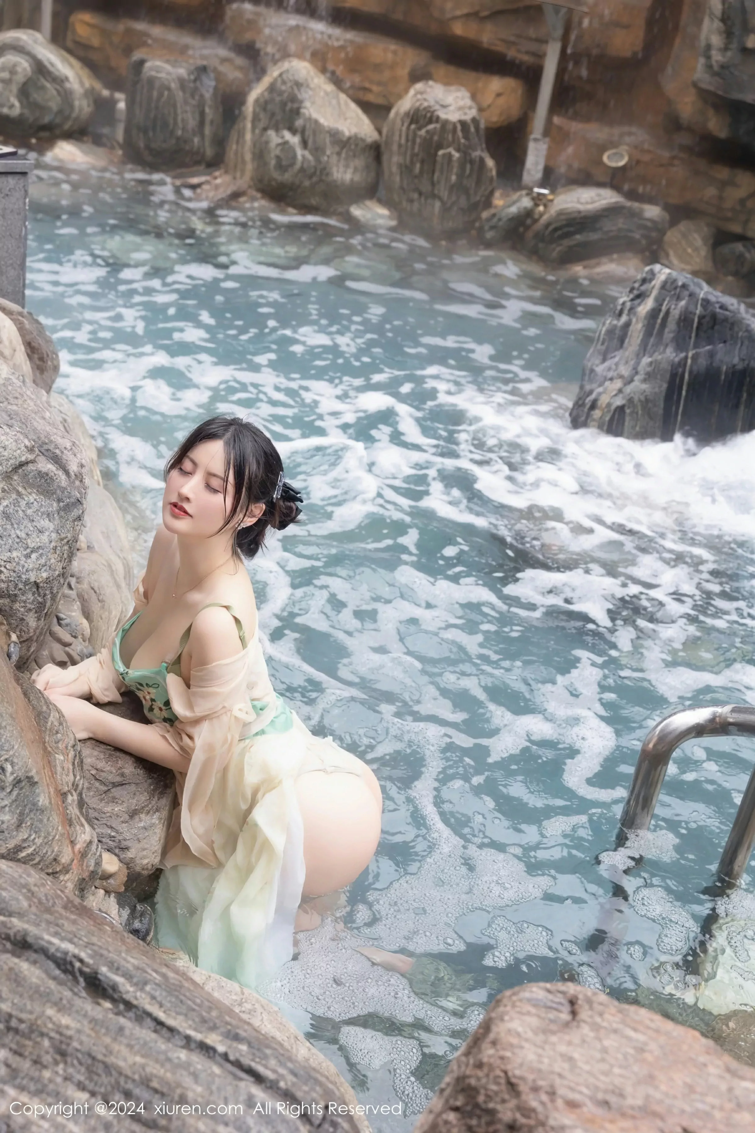  XiuRen 秀人 No.8128 诗诗kiki [82P]第8张