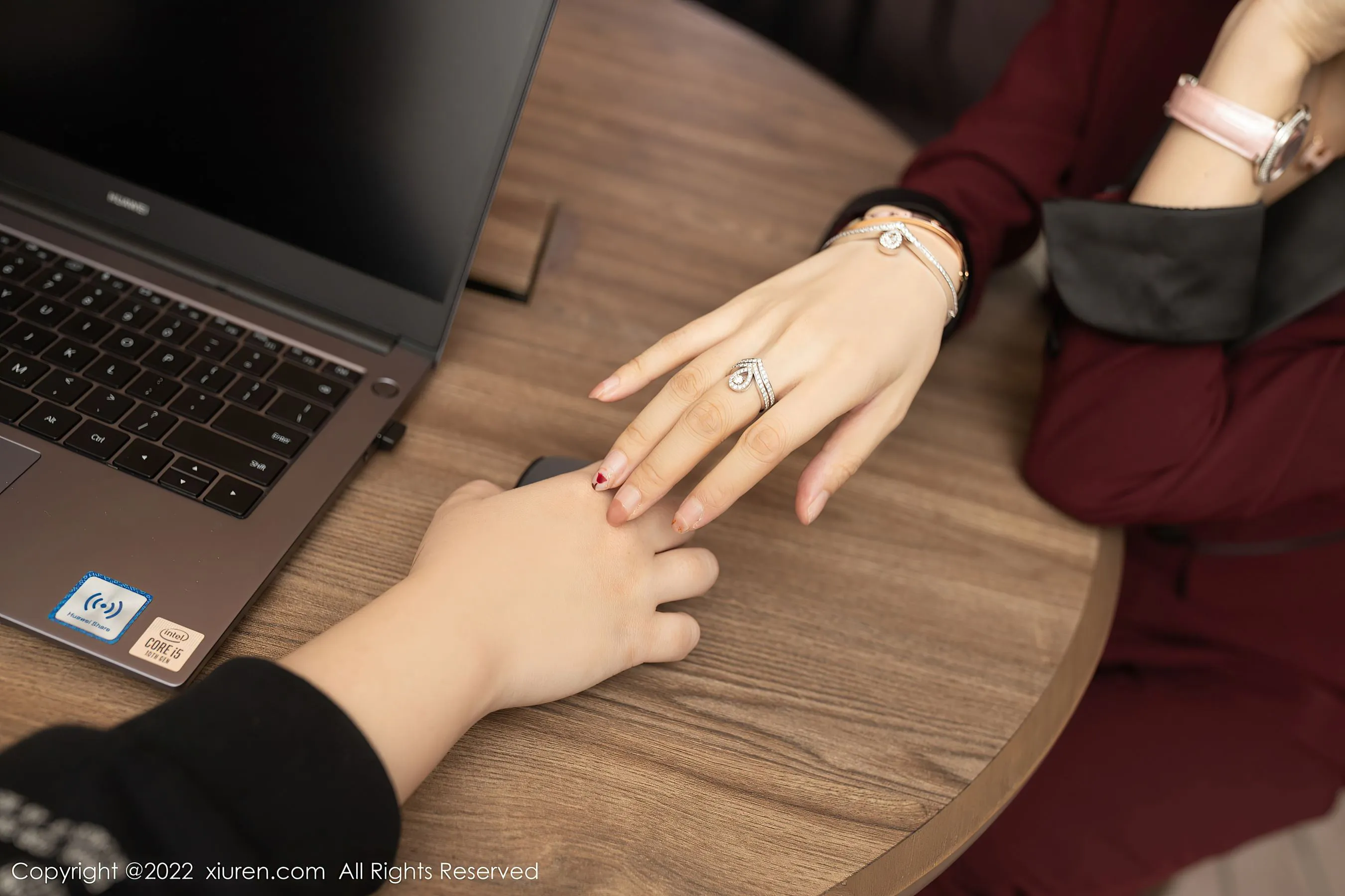  秀人网 No.5111 Angela00 OL美腿第13张