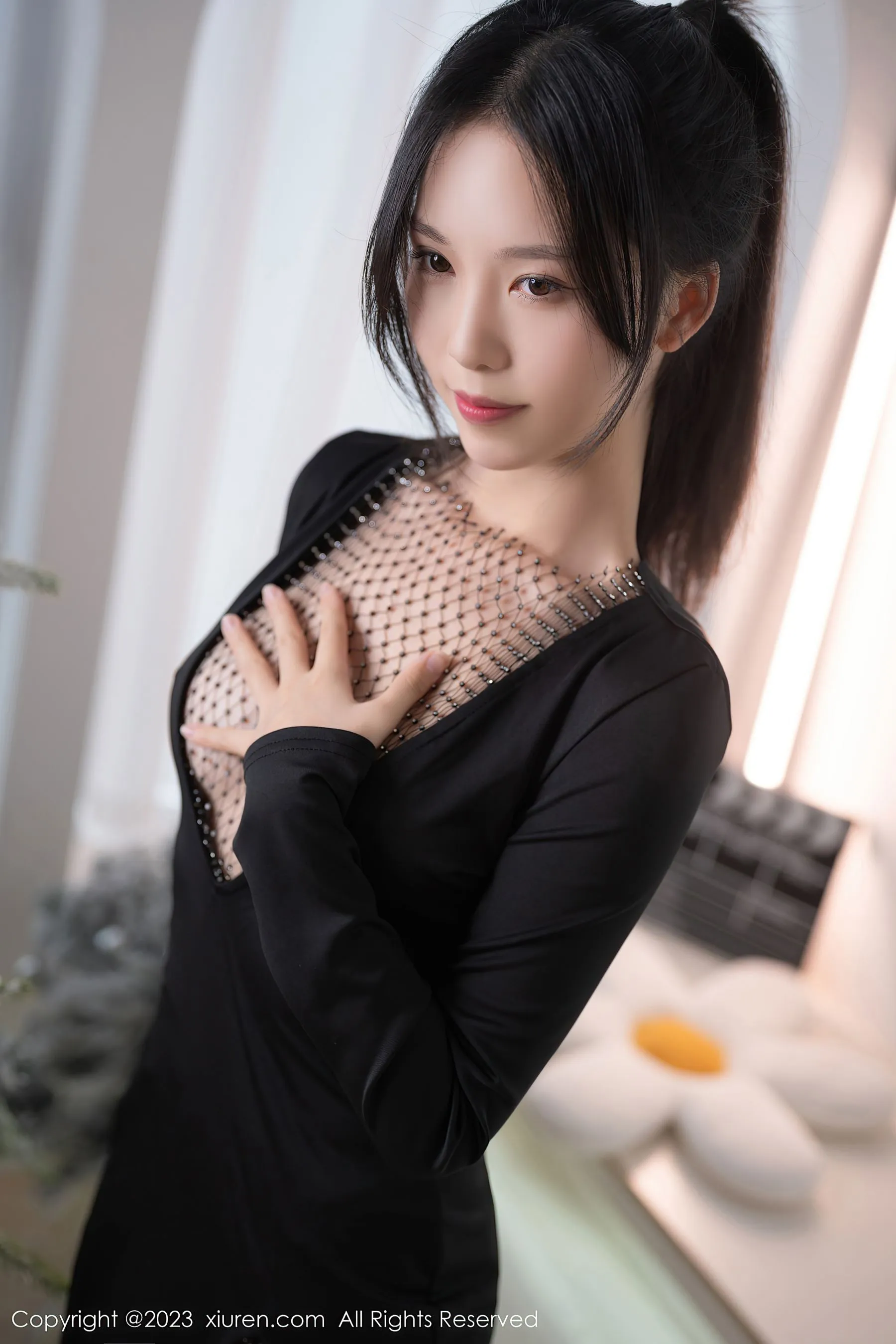  秀人网 No.6796 利世 黑丝美腿第16张