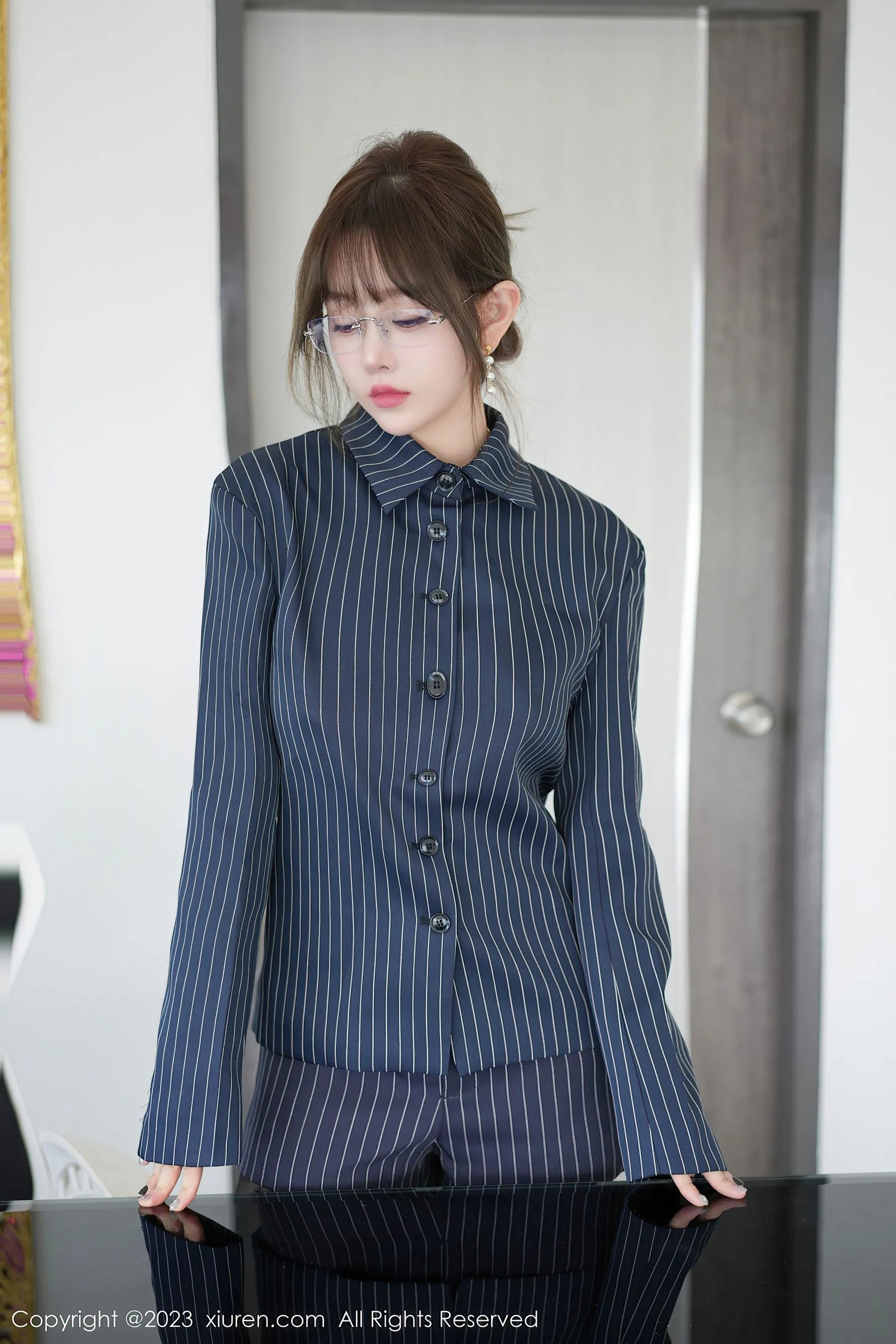 秀人网 No.6689 王雨纯 黑丝美臀第30张