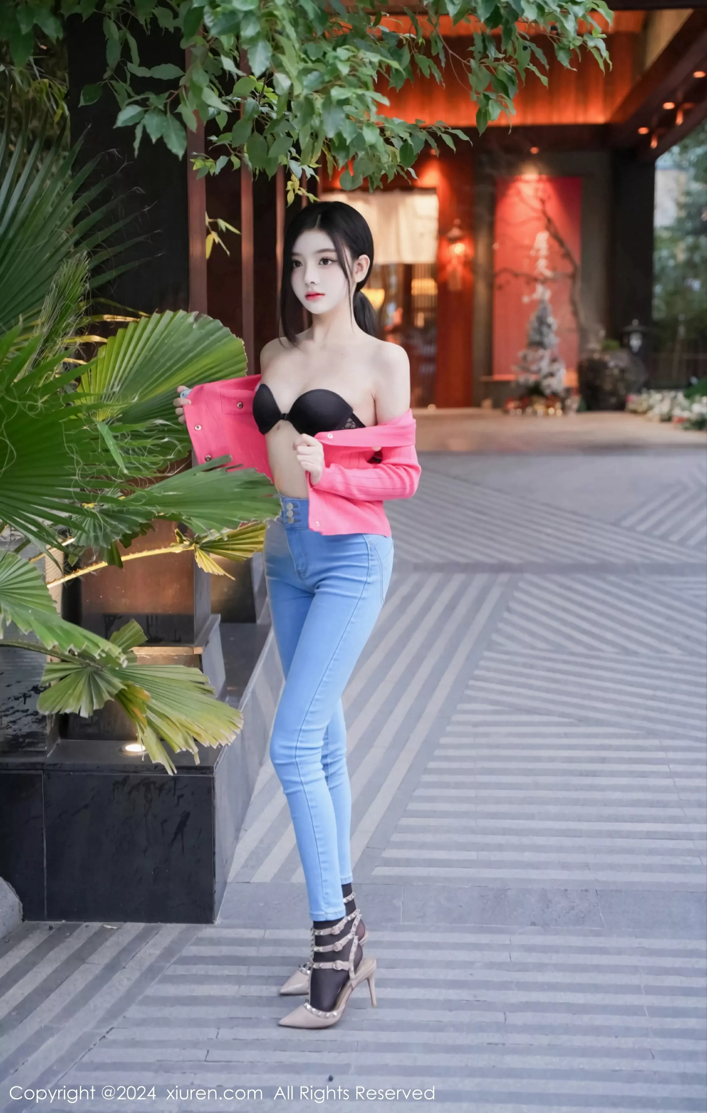  XiuRen 秀人 No.8091 龙雪儿 新人模特 [69P]第18张