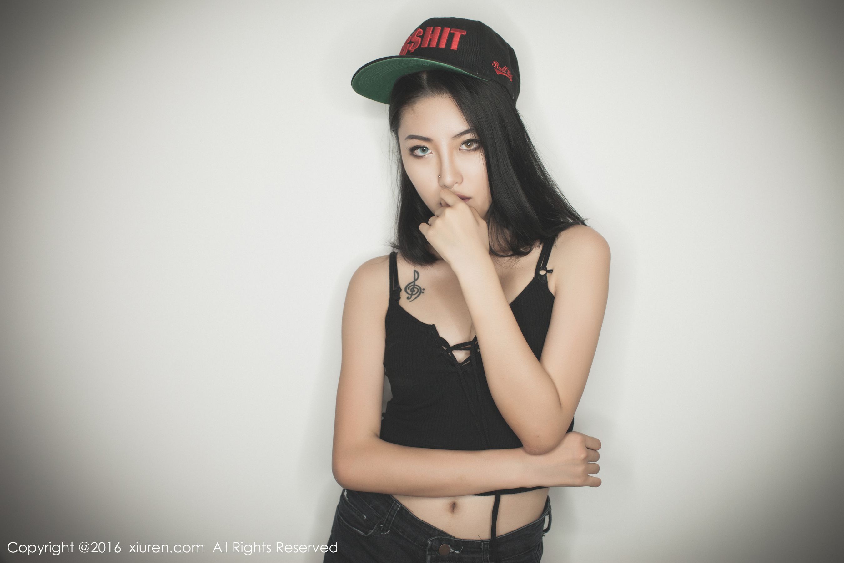  BOBO_xk(黎蒨垚)《热裤+内衣系列》 秀人网 No.617第5张