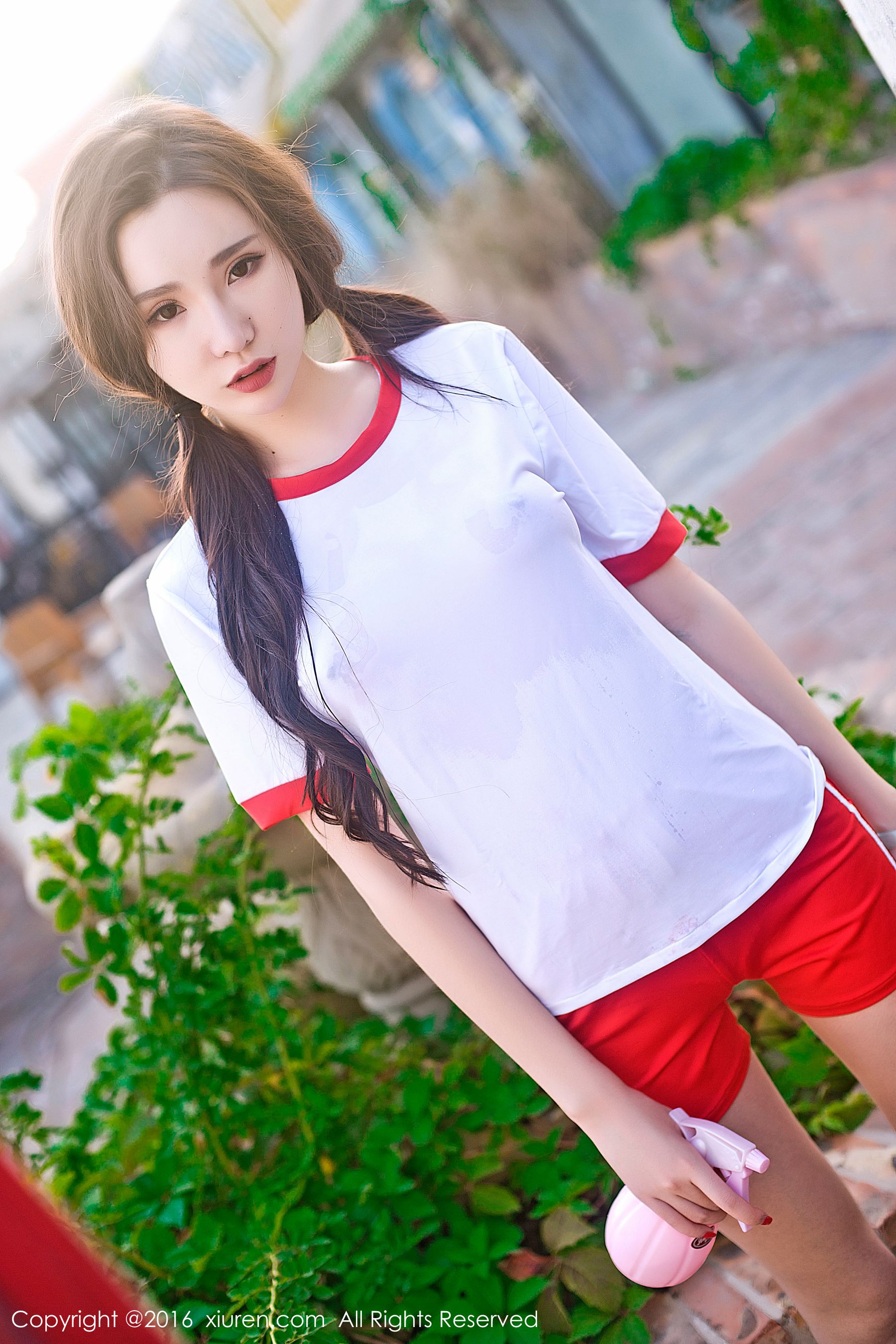  萌琪琪Irene《如同妖孽般的美女》 秀人网 No.669第2张