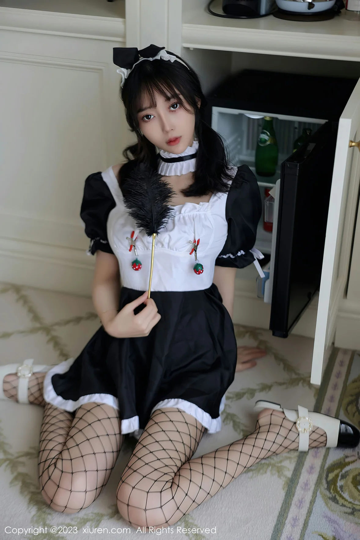  XiuRen 秀人 No.7217 玥儿玥er 黑白拼色女仆杭州旅拍 [76P]第5张