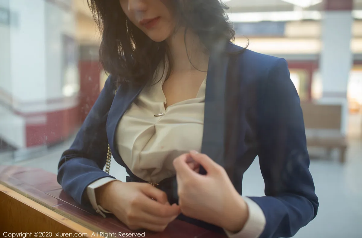 XIUREN秀人网 N0.1965 就是阿朱啊第2张