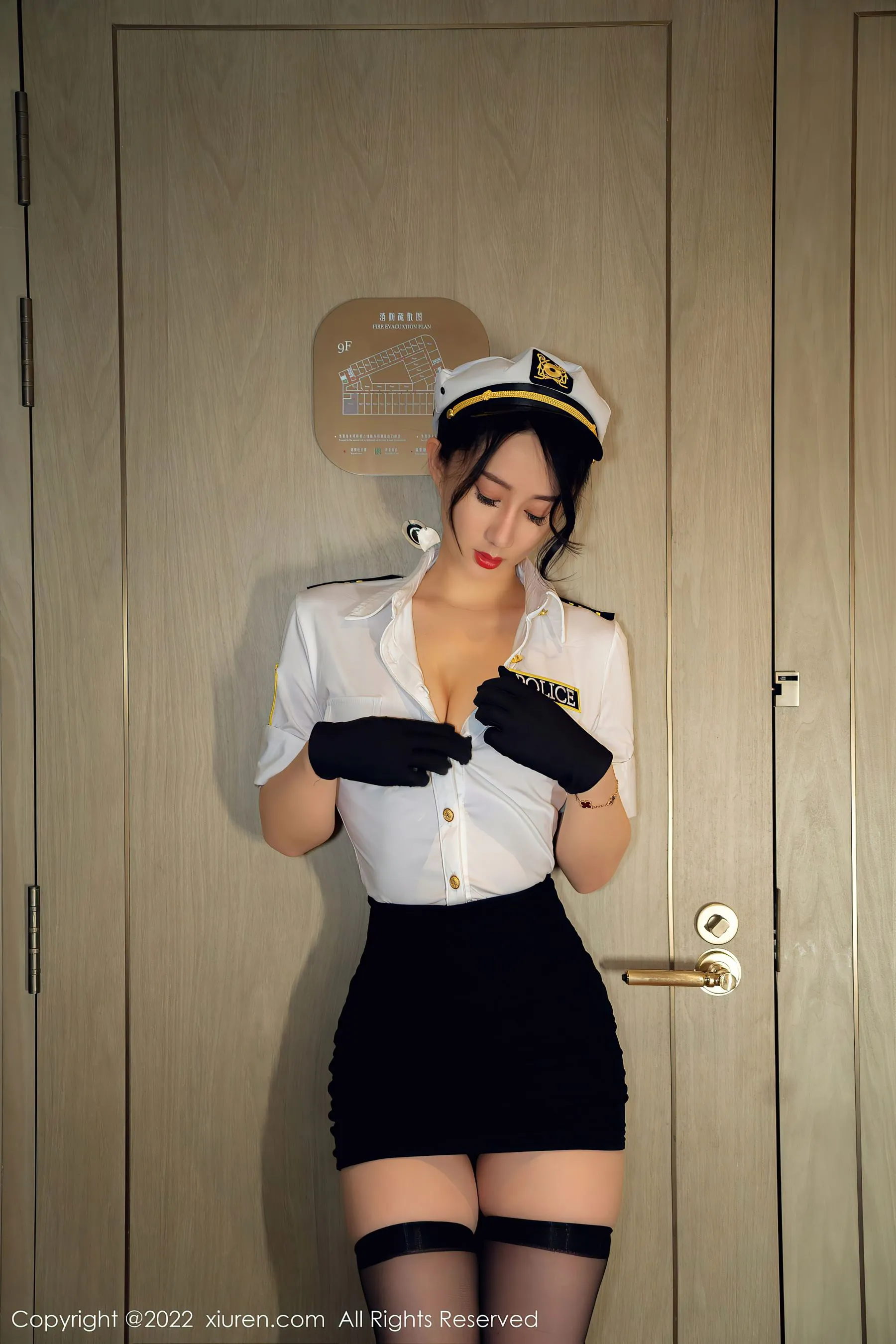  秀人网 No.5062 苏小曼babyface 黑丝美腿第9张