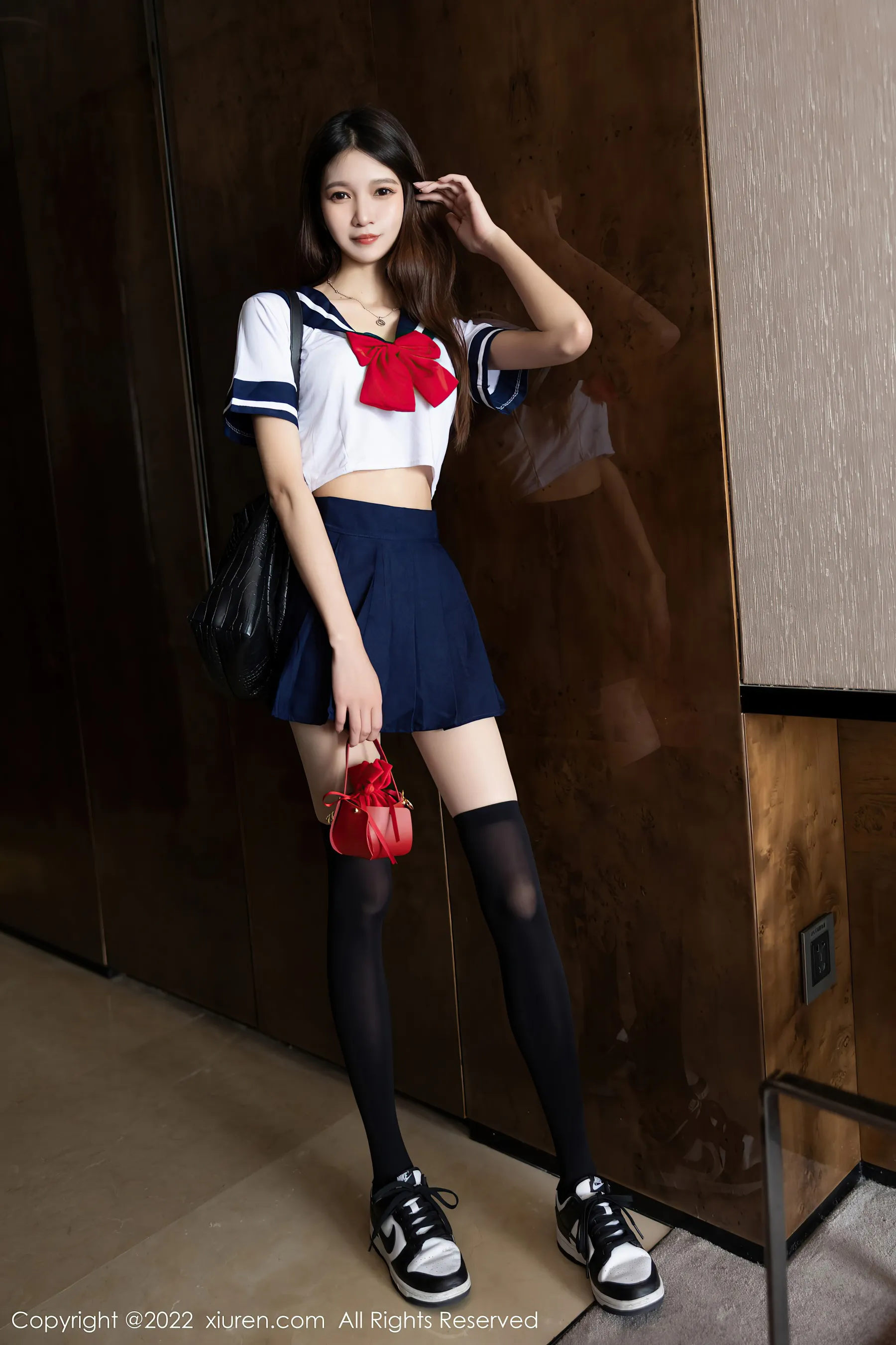  秀人网 No.4598 程程程- 清纯美腿制服诱惑第10张