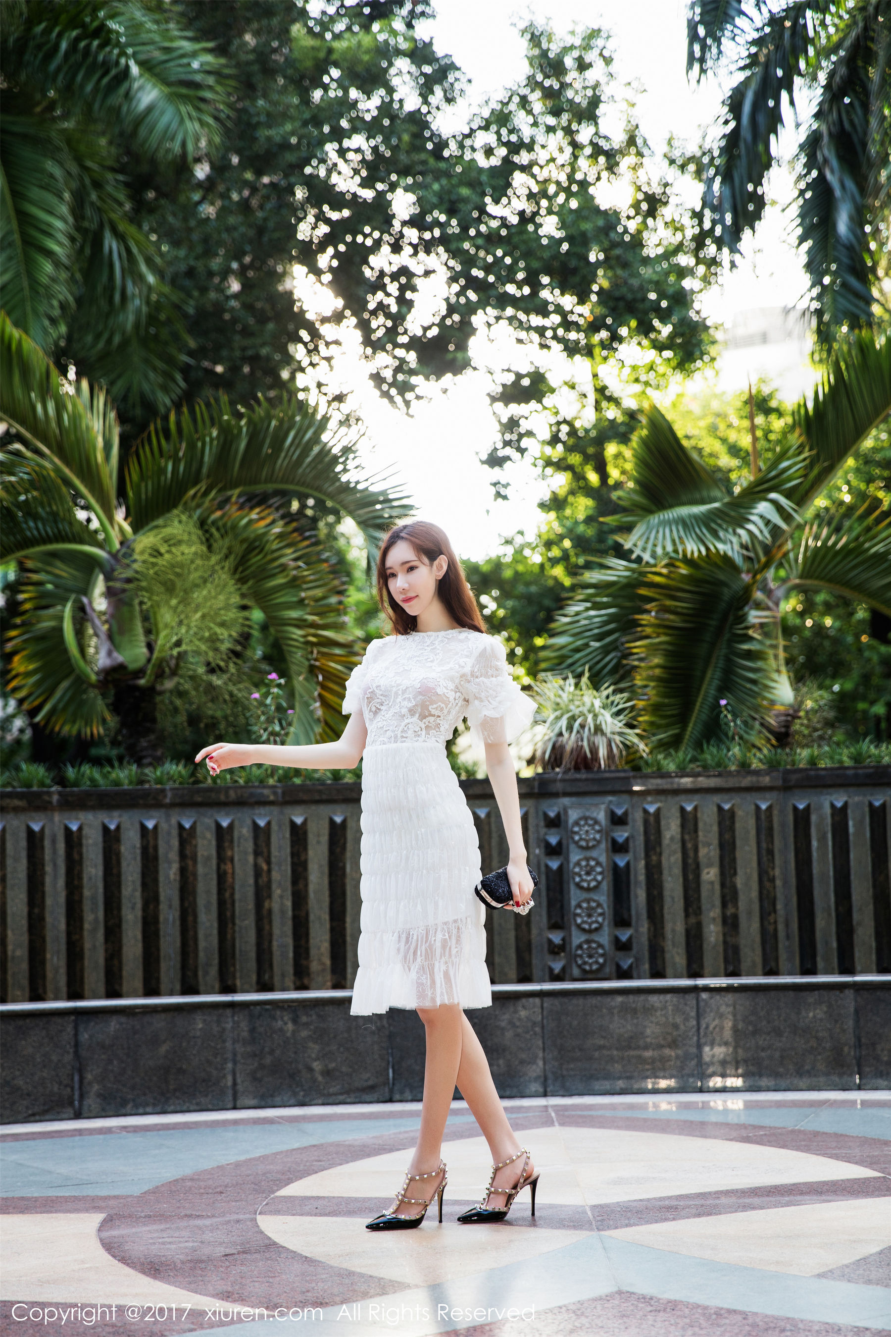  萌琪琪Irene《泳池系列》 XiuRen 秀人网 NO.826第12张