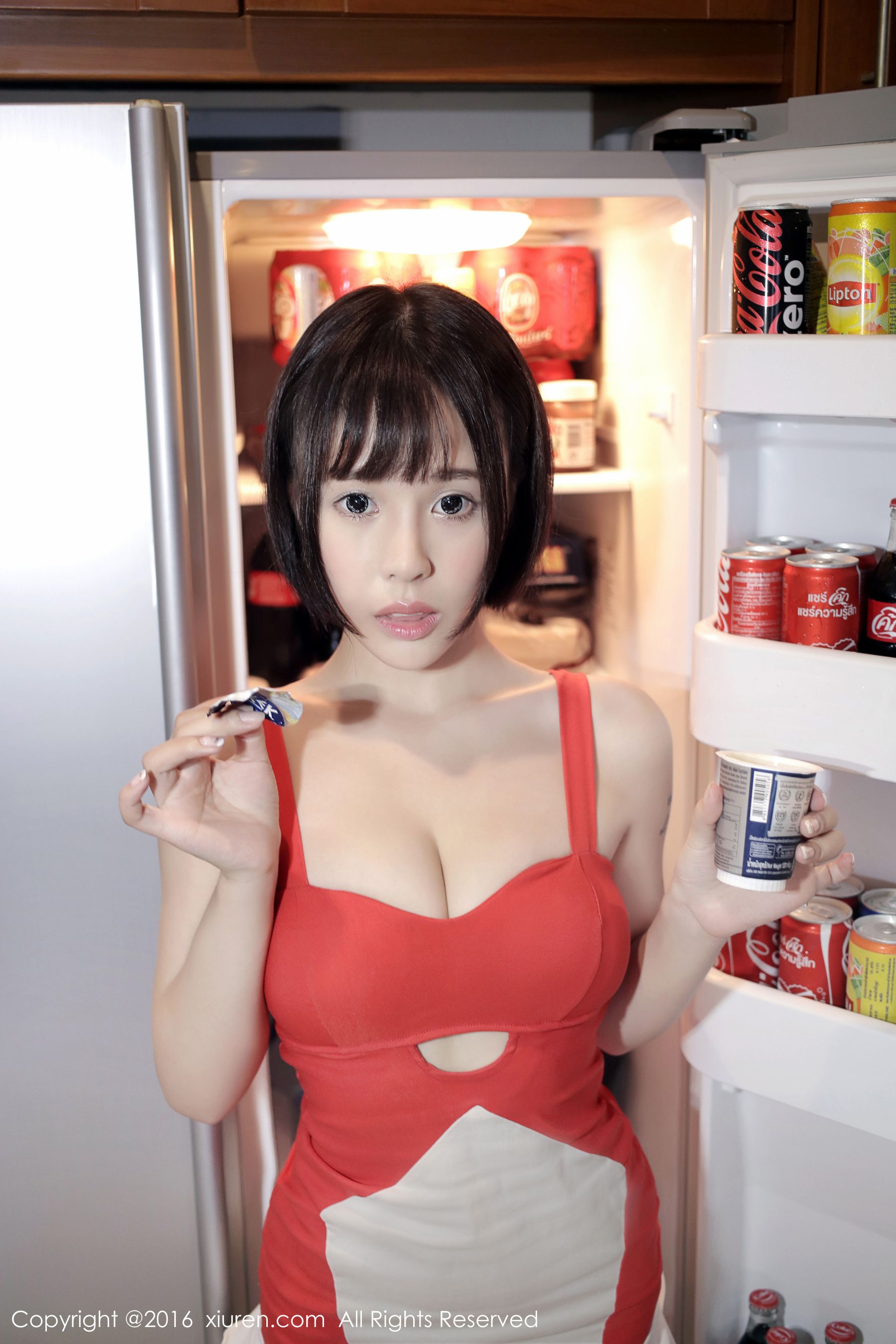  Evelyn艾莉《小红裙》 秀人网 No.665第5张