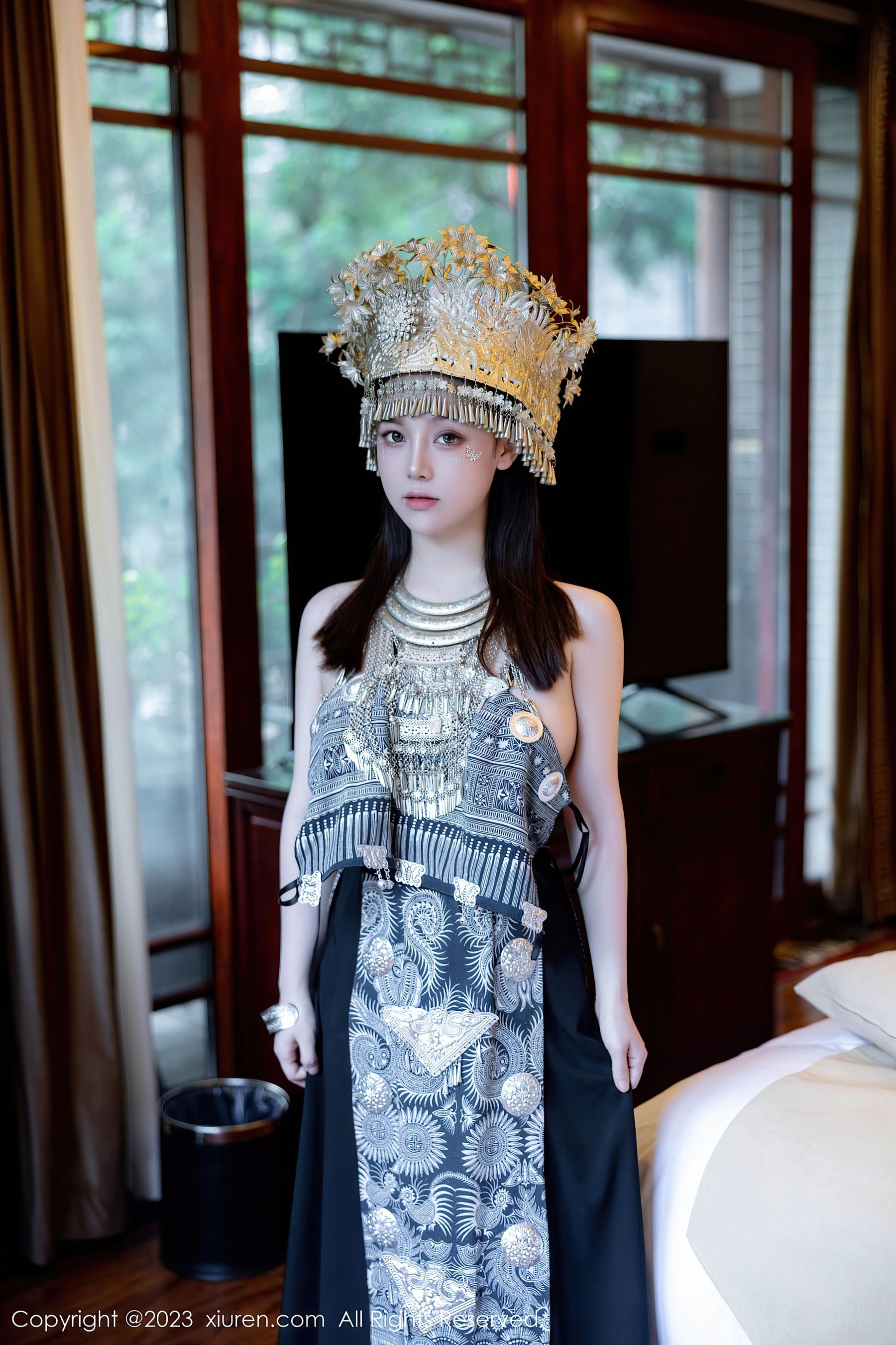  XiuRen 秀人 No.7448 豆瓣酱 苗族服饰第2张