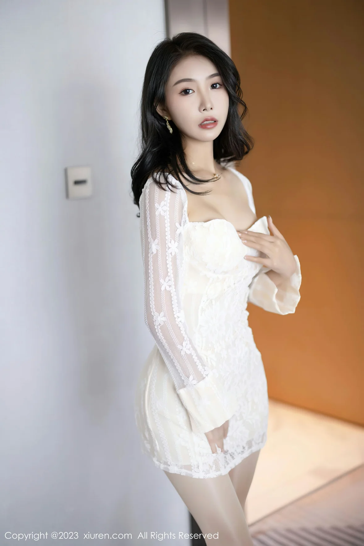  XiuRen 秀人 No.6974 苏苏阿 白色比基尼性感写真1 [82P]第25张