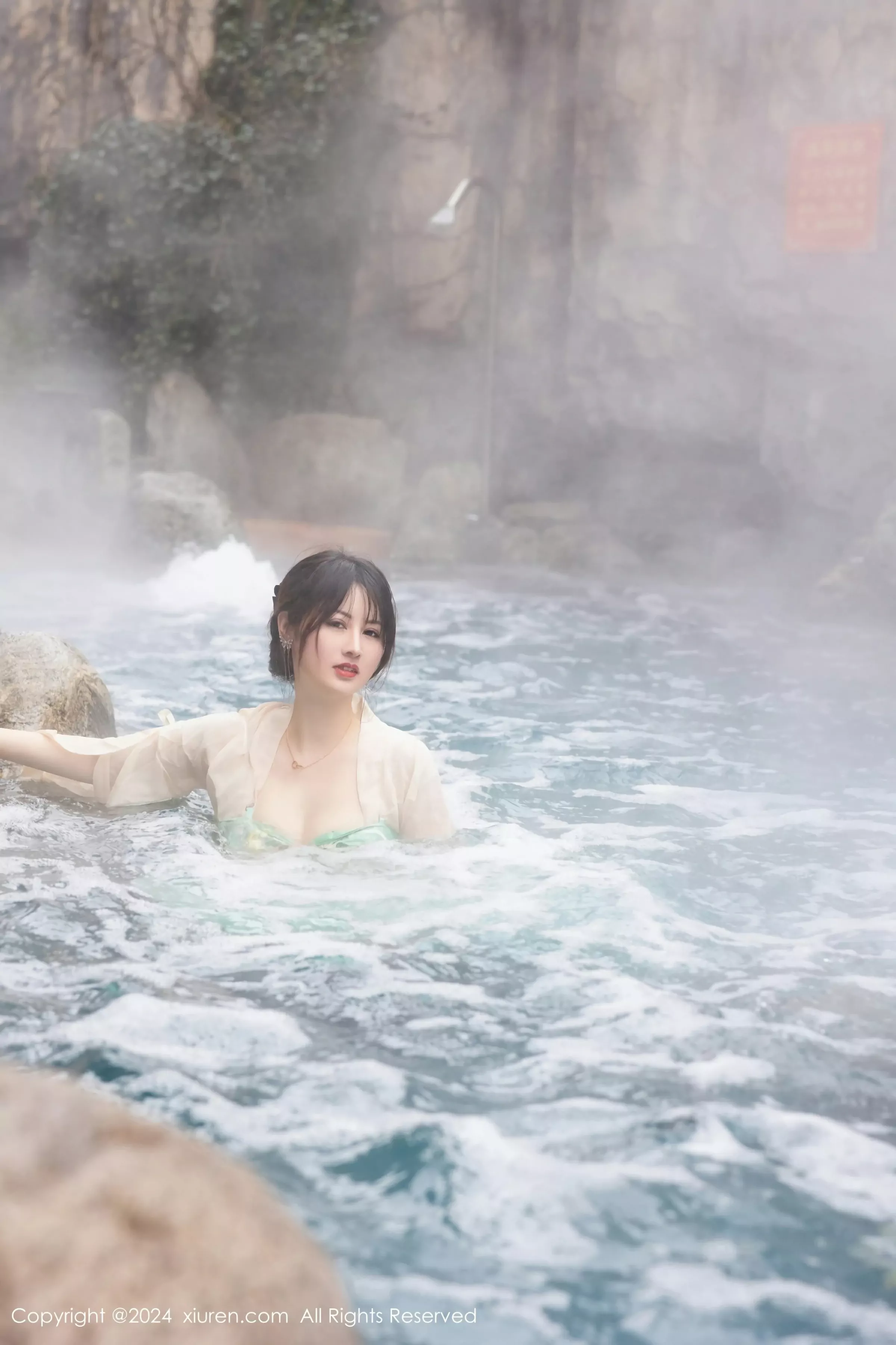  XiuRen 秀人 No.8128 诗诗kiki [82P]第4张