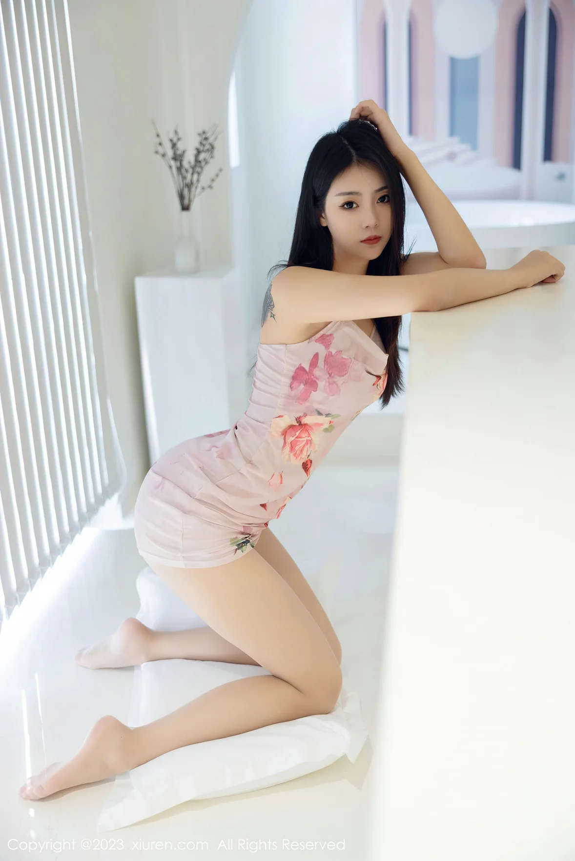  XiuRen 秀人 No.7099 可樂Vicky 原色丝袜性感写真 [96P]第29张