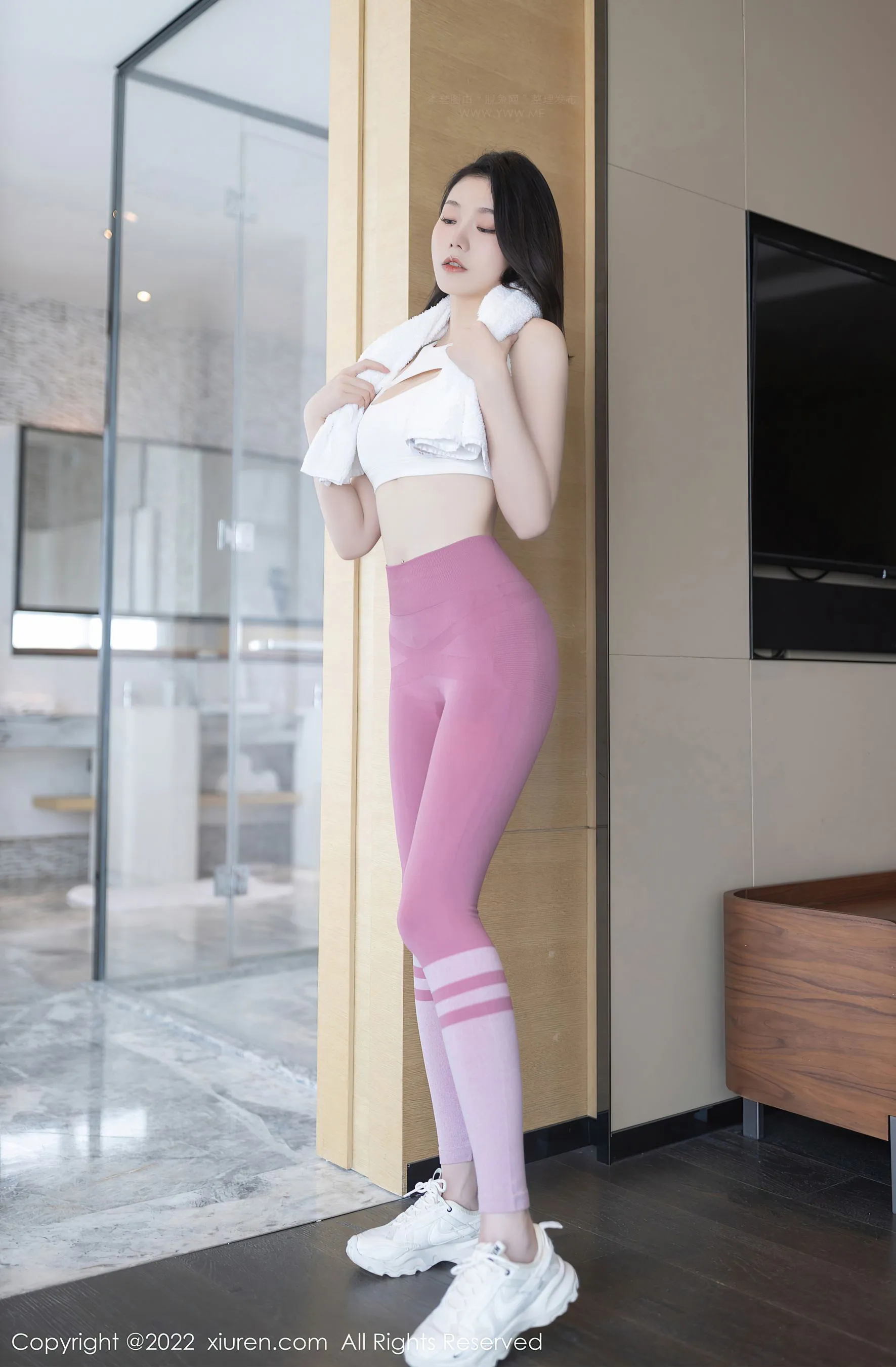  秀人网 No.4988 安然anran 健身美臀第10张