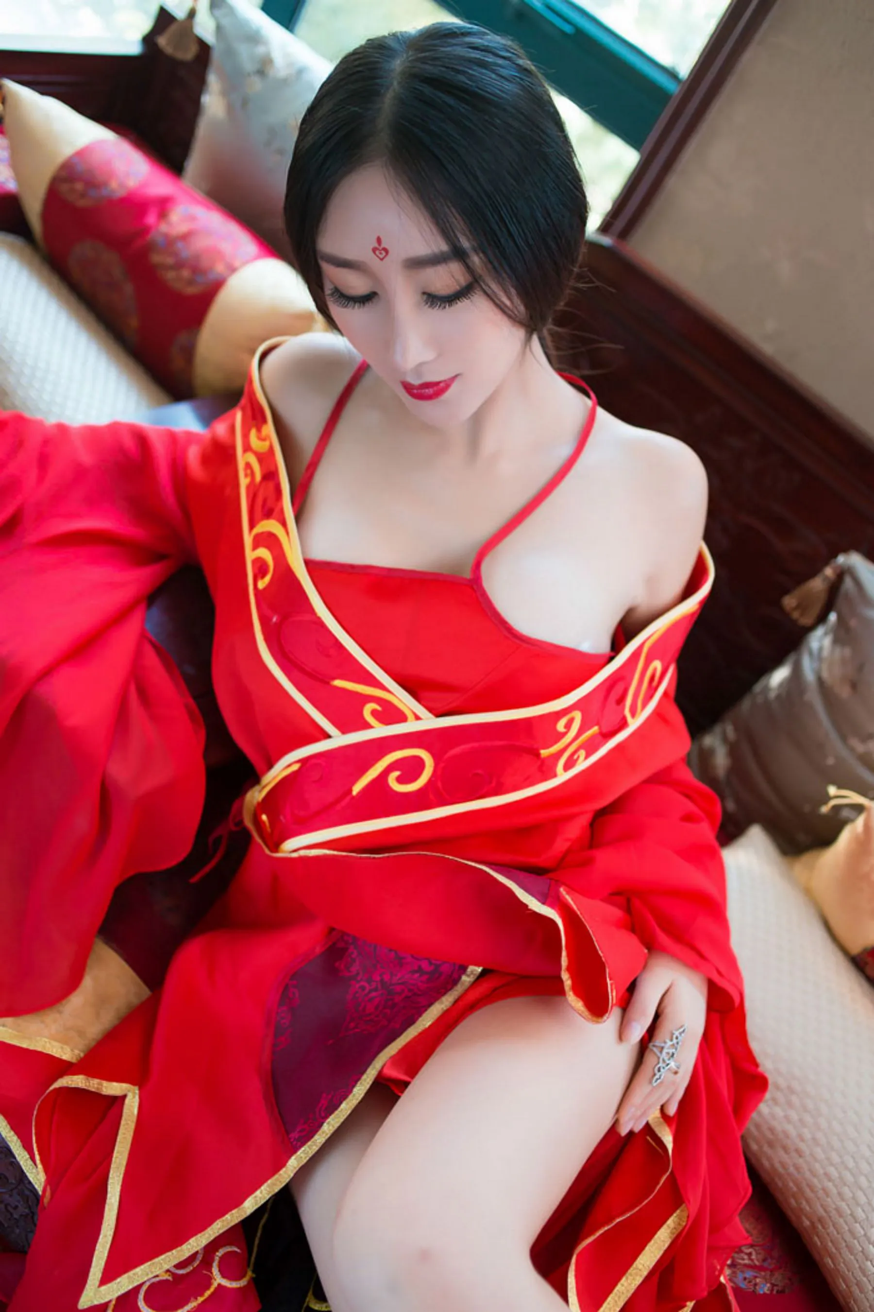 邹晶晶《花千骨 ? 魔化》COS 秀人网 No.382第12张