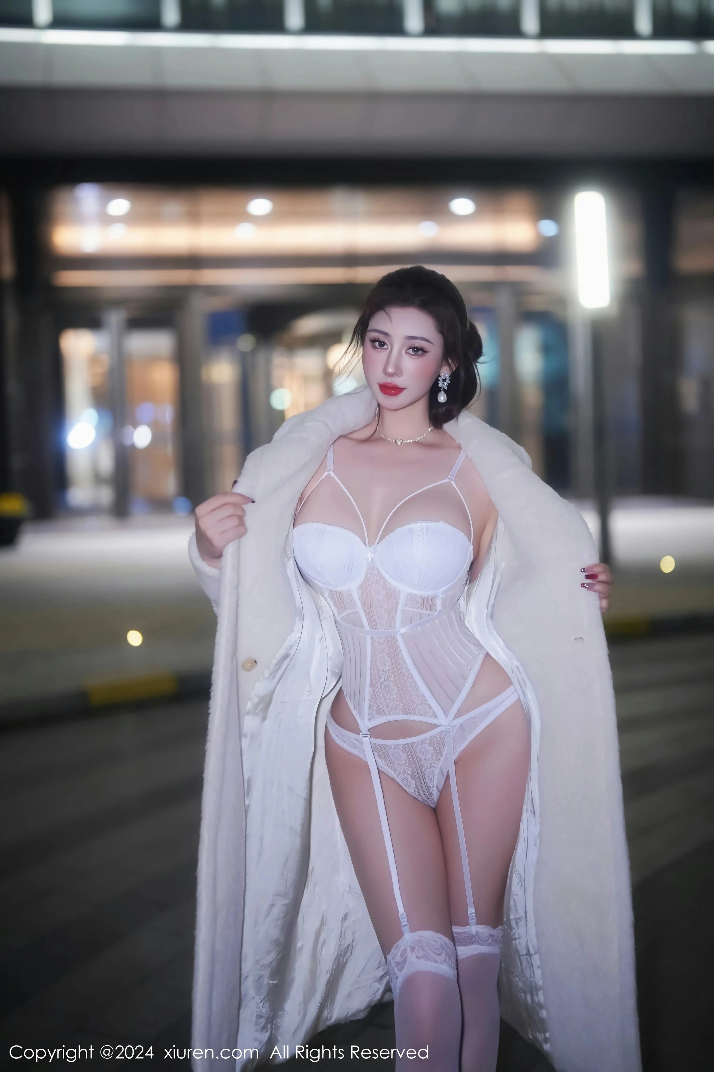  XiuRen 秀人 No.7978 蕾蕾醒了没 [75P]第1张