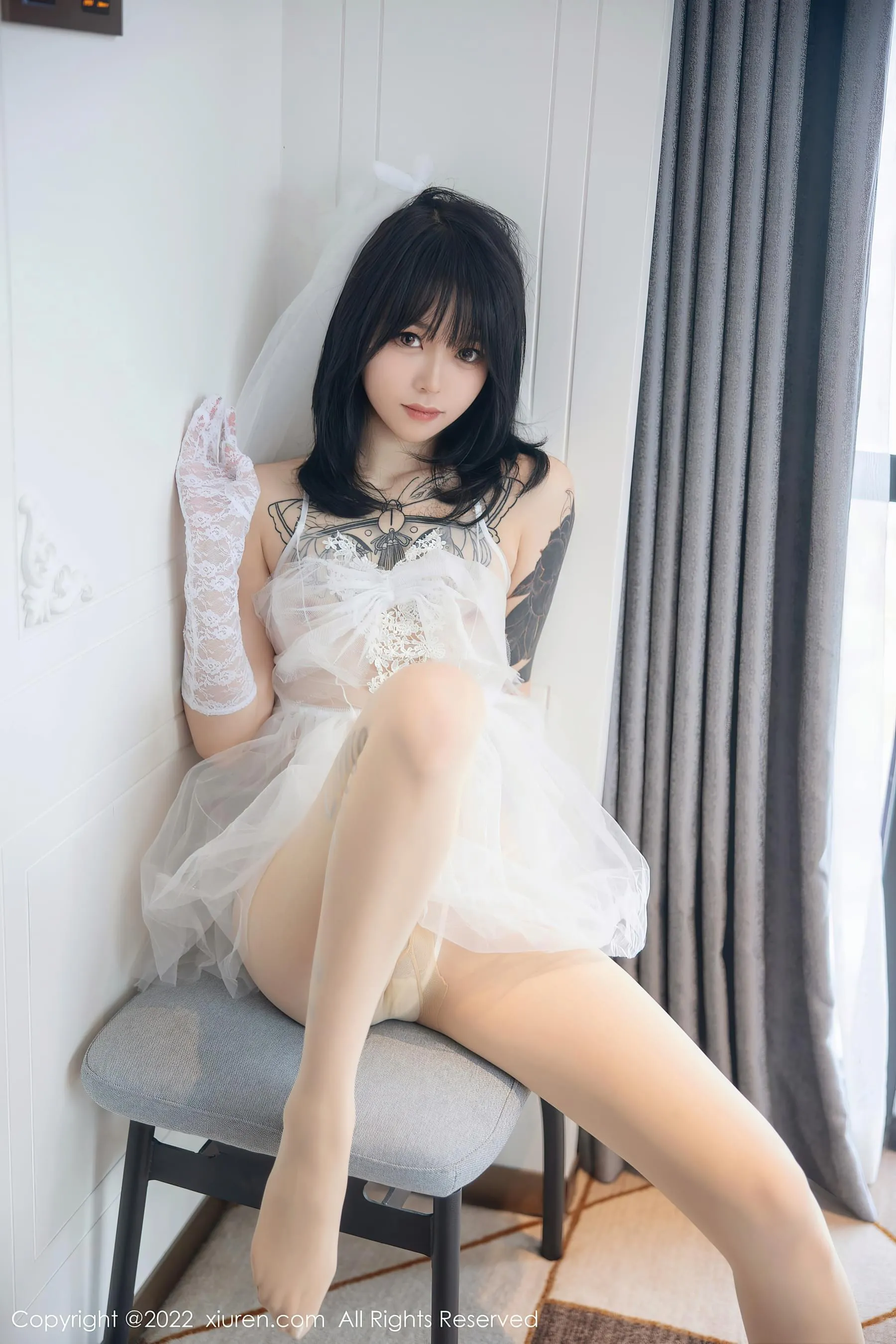  秀人网 No.5212 奶瓶. 婚纱服美腿第12张