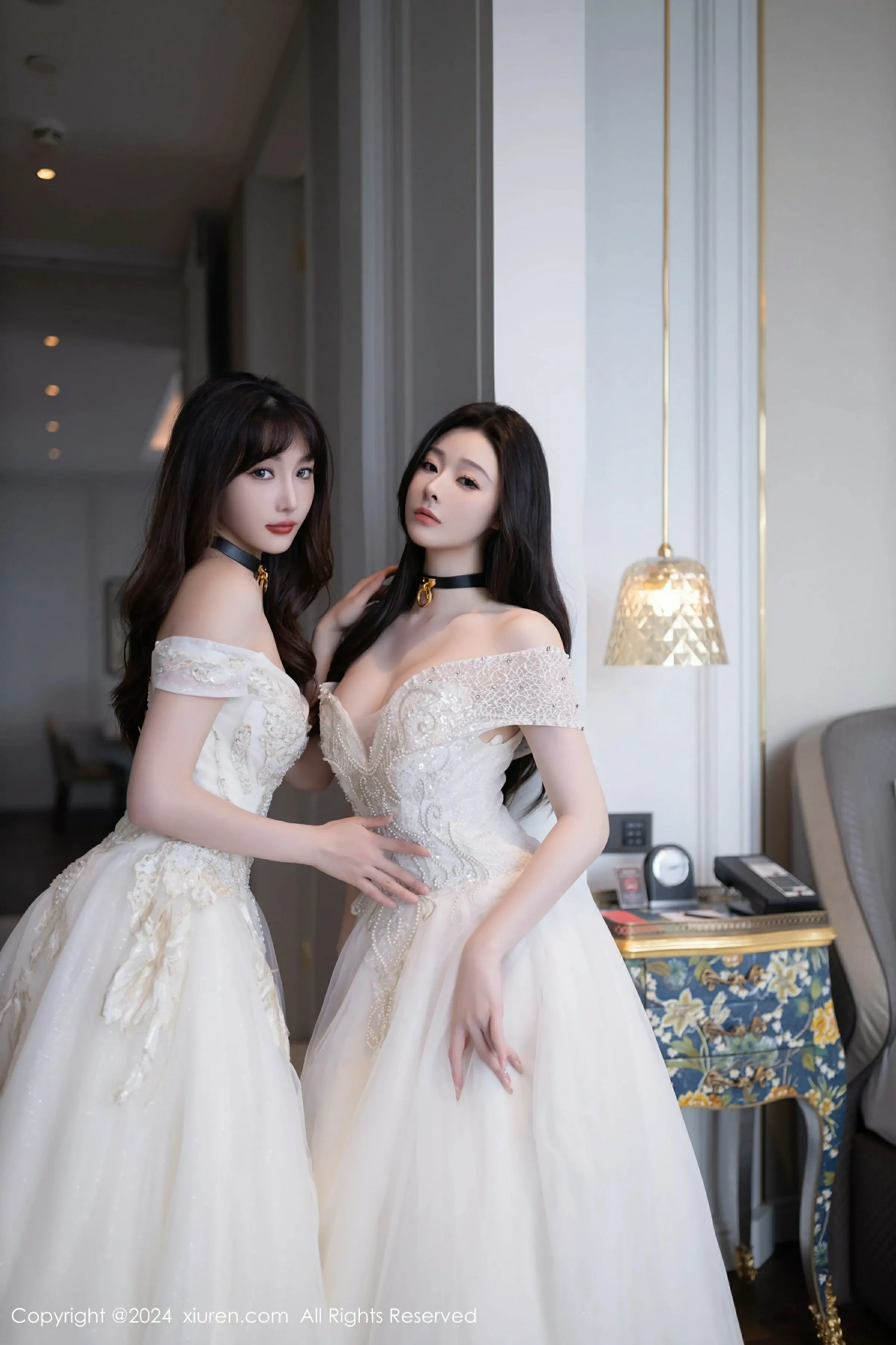  XiuRen 秀人 No.9240 小逗逗&陆萱萱 [80P]第4张