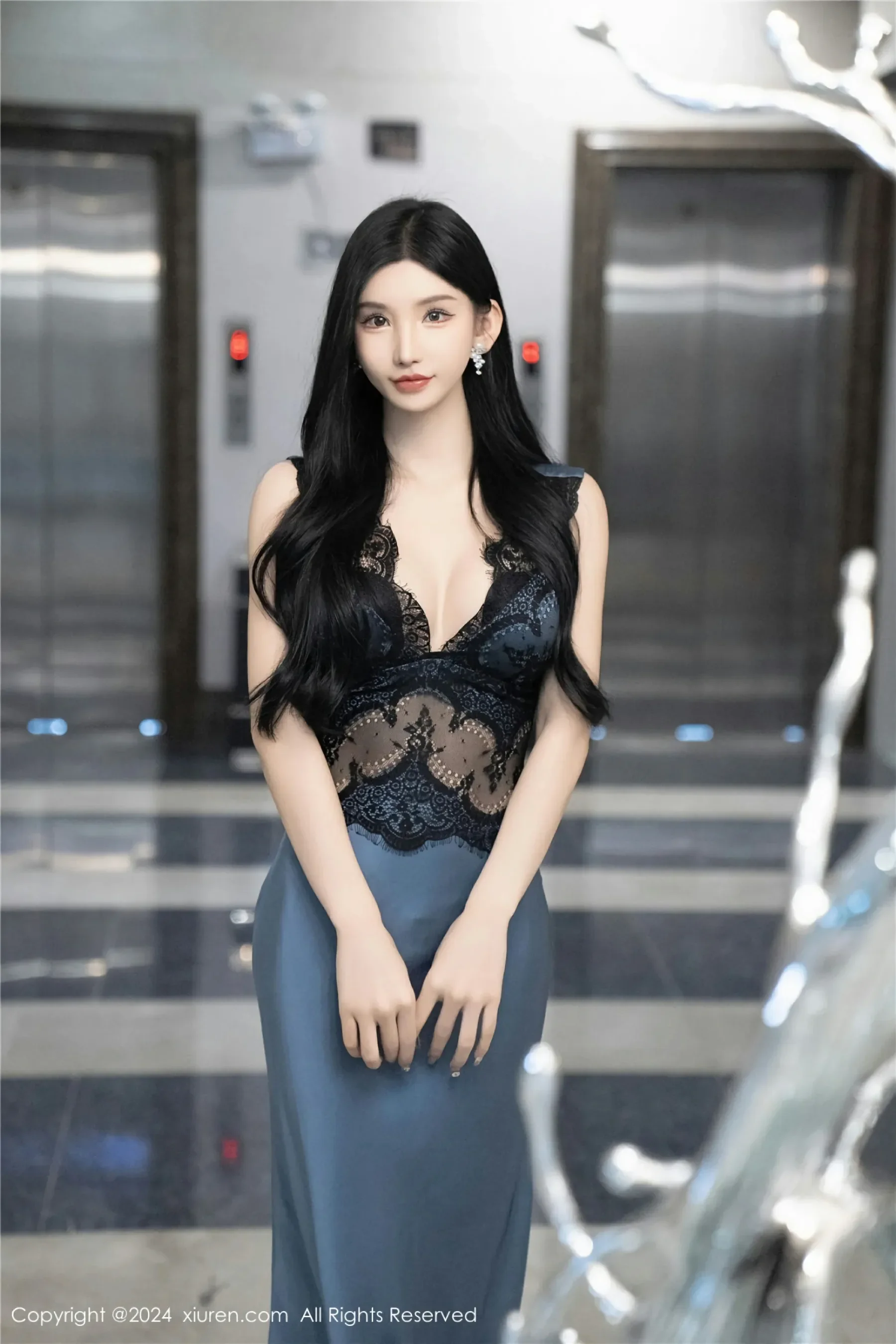  XiuRen 秀人 No.8242 周于希Sally [82P]第3张