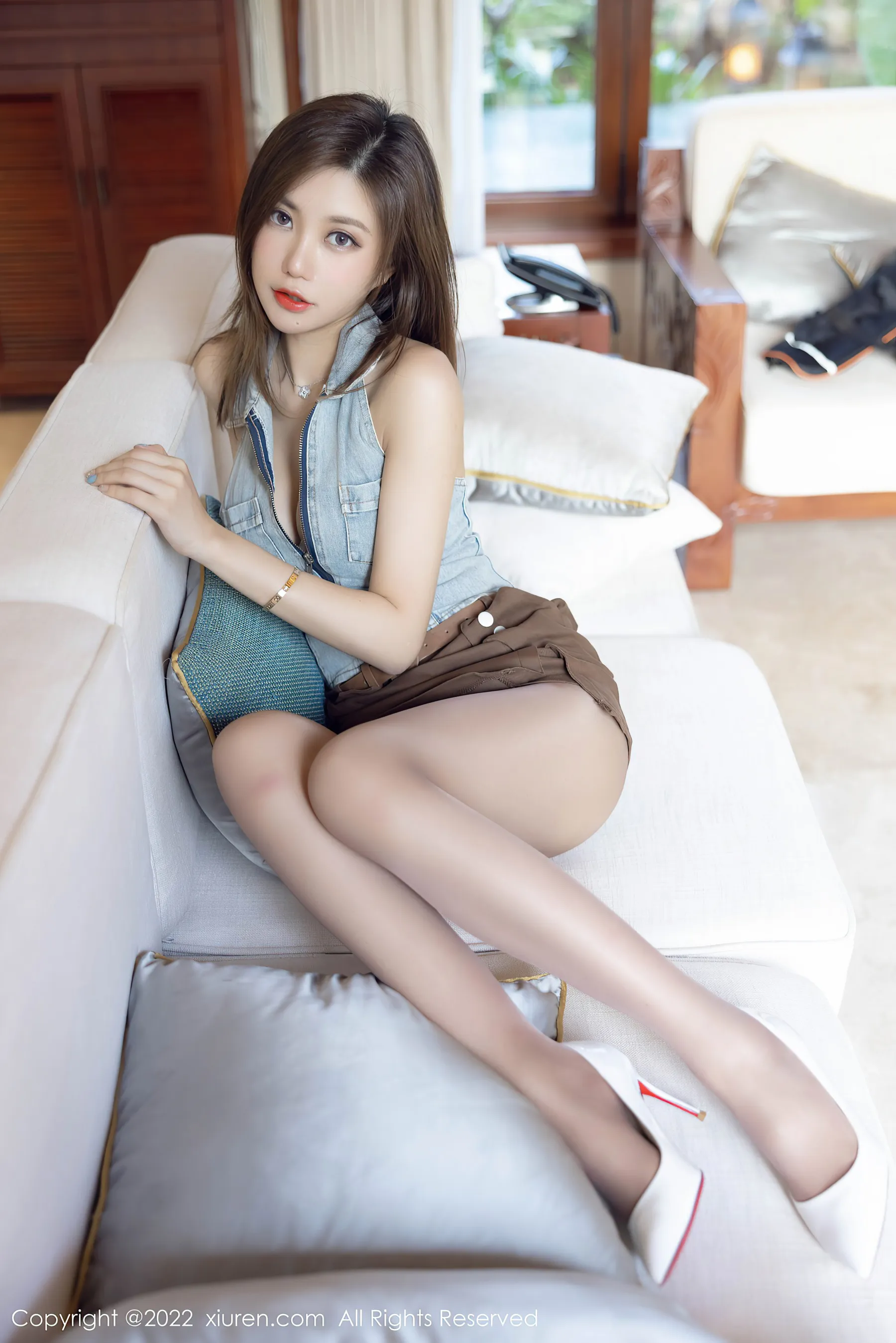  秀人网 No.4675 绮里嘉ula 珠三角旅拍第16张