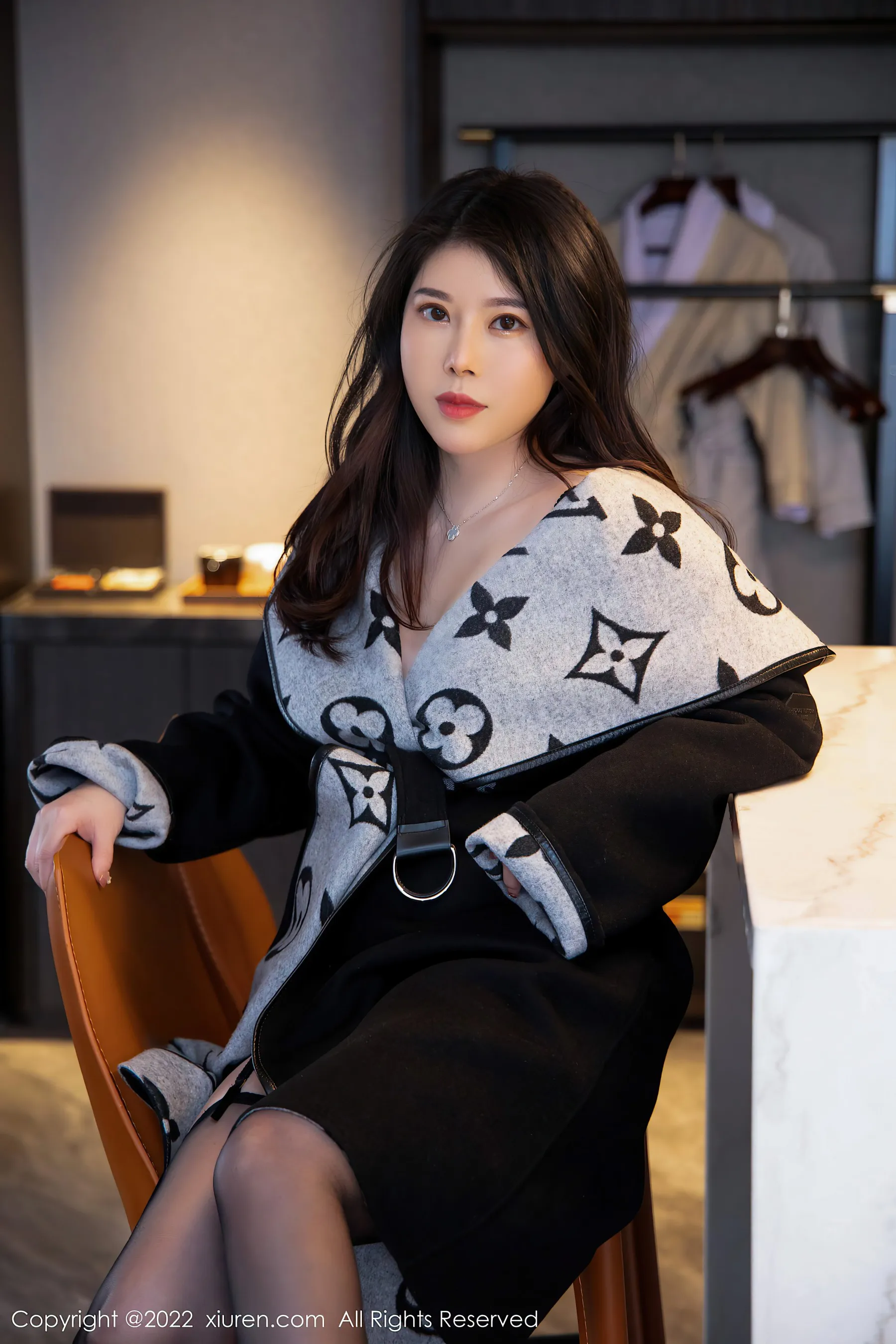  秀人网 No.4560 白茹雪 黑丝美腿第16张