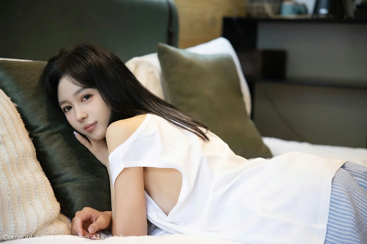  秀人网 No.7375 糖豆sisi 清纯可爱性感写真 [70P]第2张