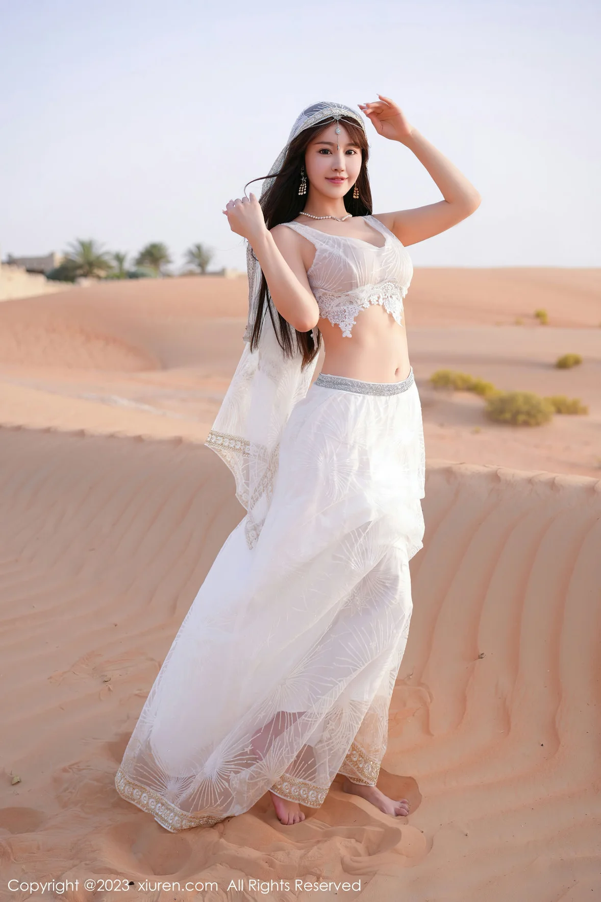  XiuRen 秀人 No.7220 朱可儿Flora 白色长裙迪拜旅拍 [80P]第1张