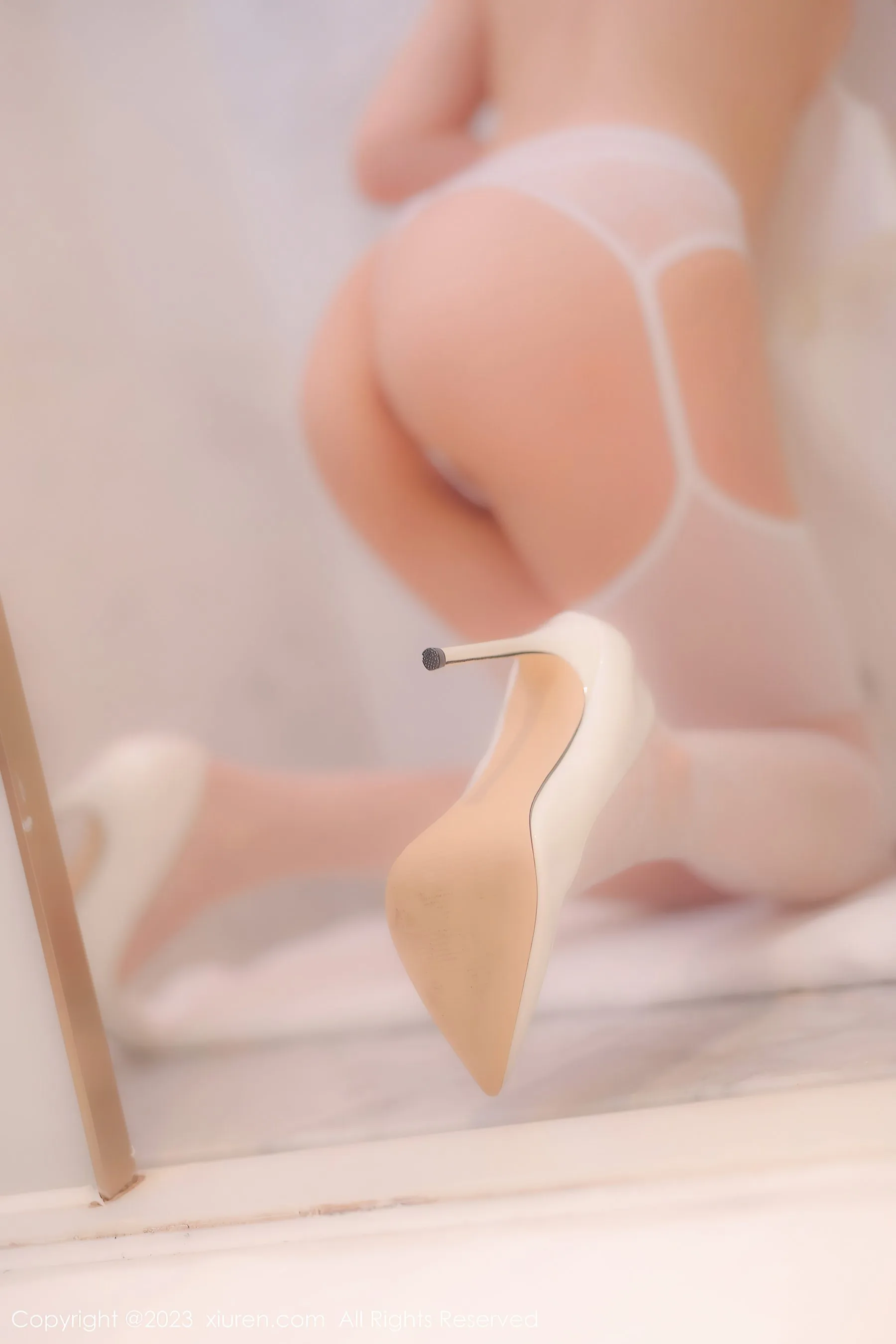  秀人网 No.6221 婠婠么 护士服丝袜第14张